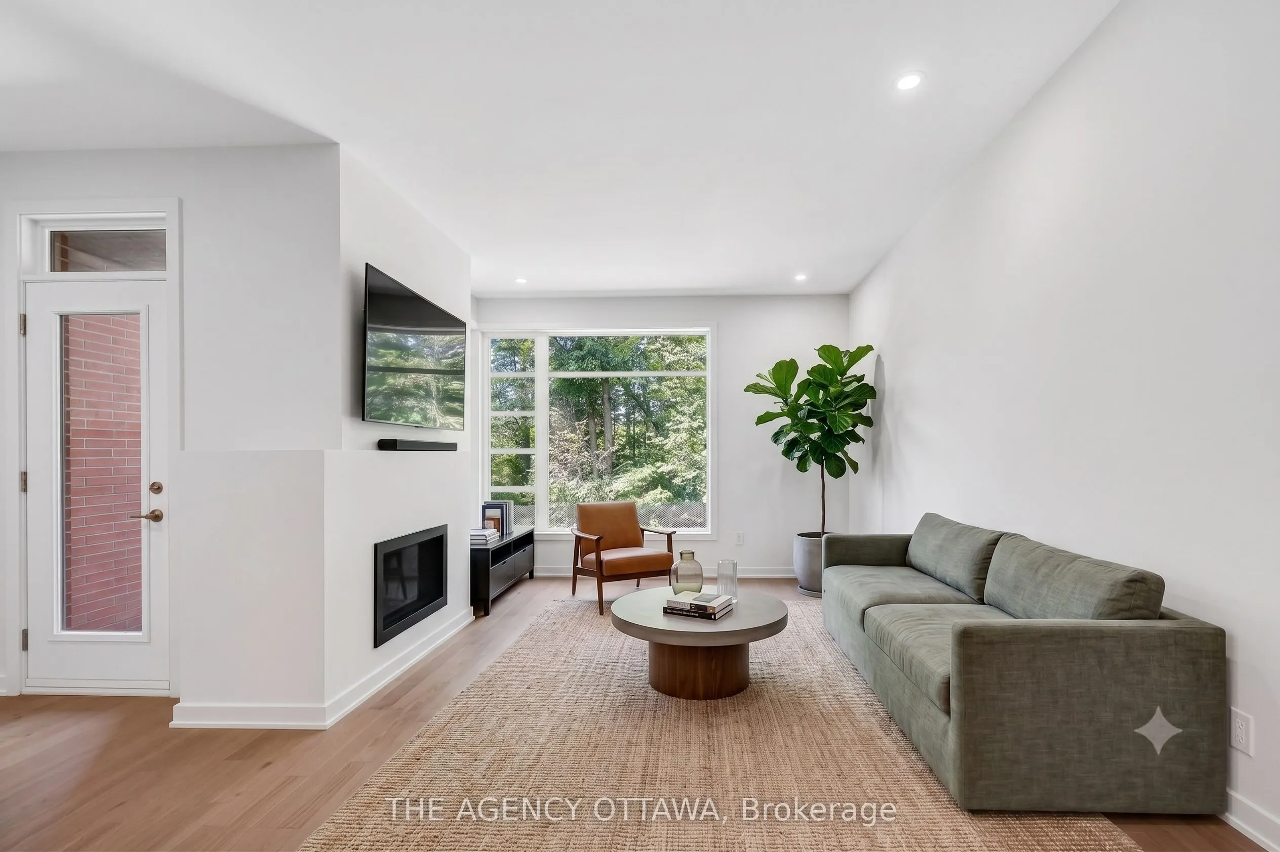 1005 Kitigan Grove