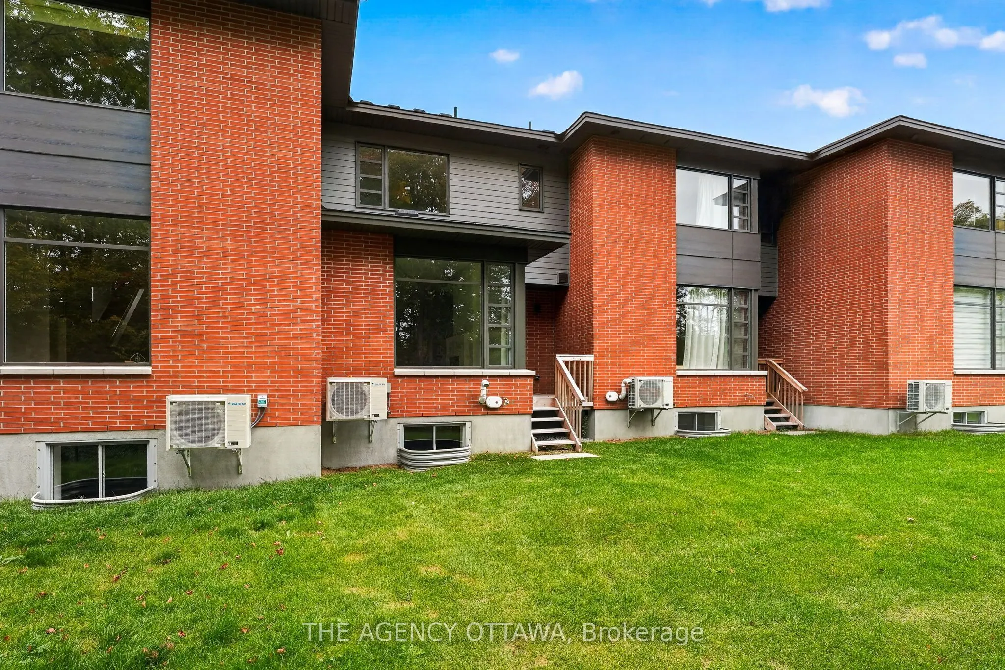 1005 Kitigan Grove