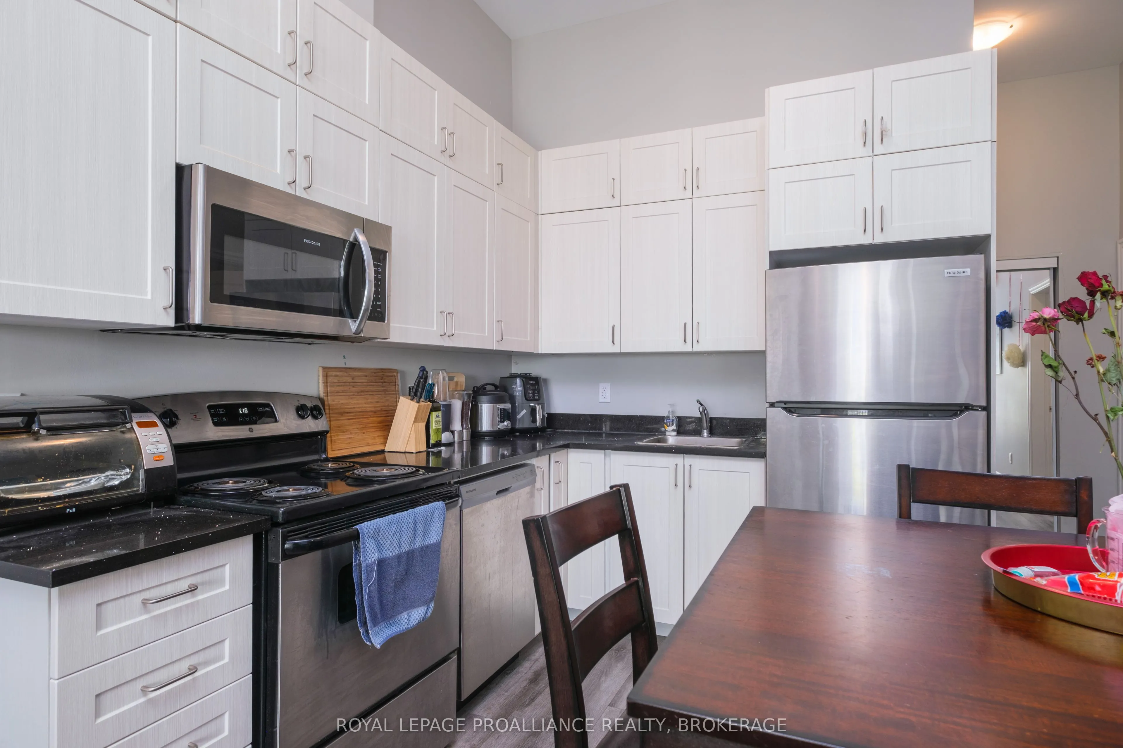 501 Frontenac Street #502
