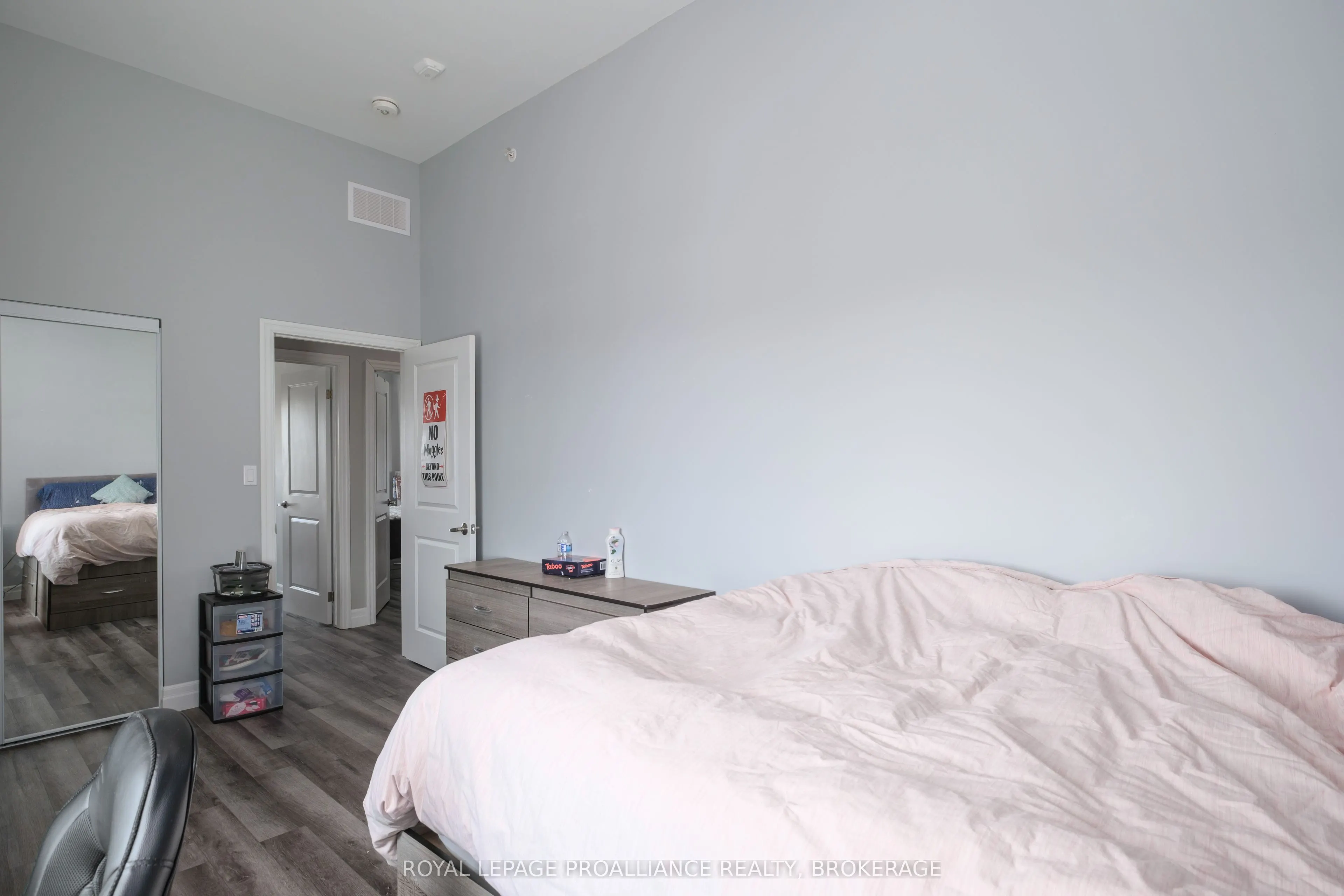 501 Frontenac Street #502