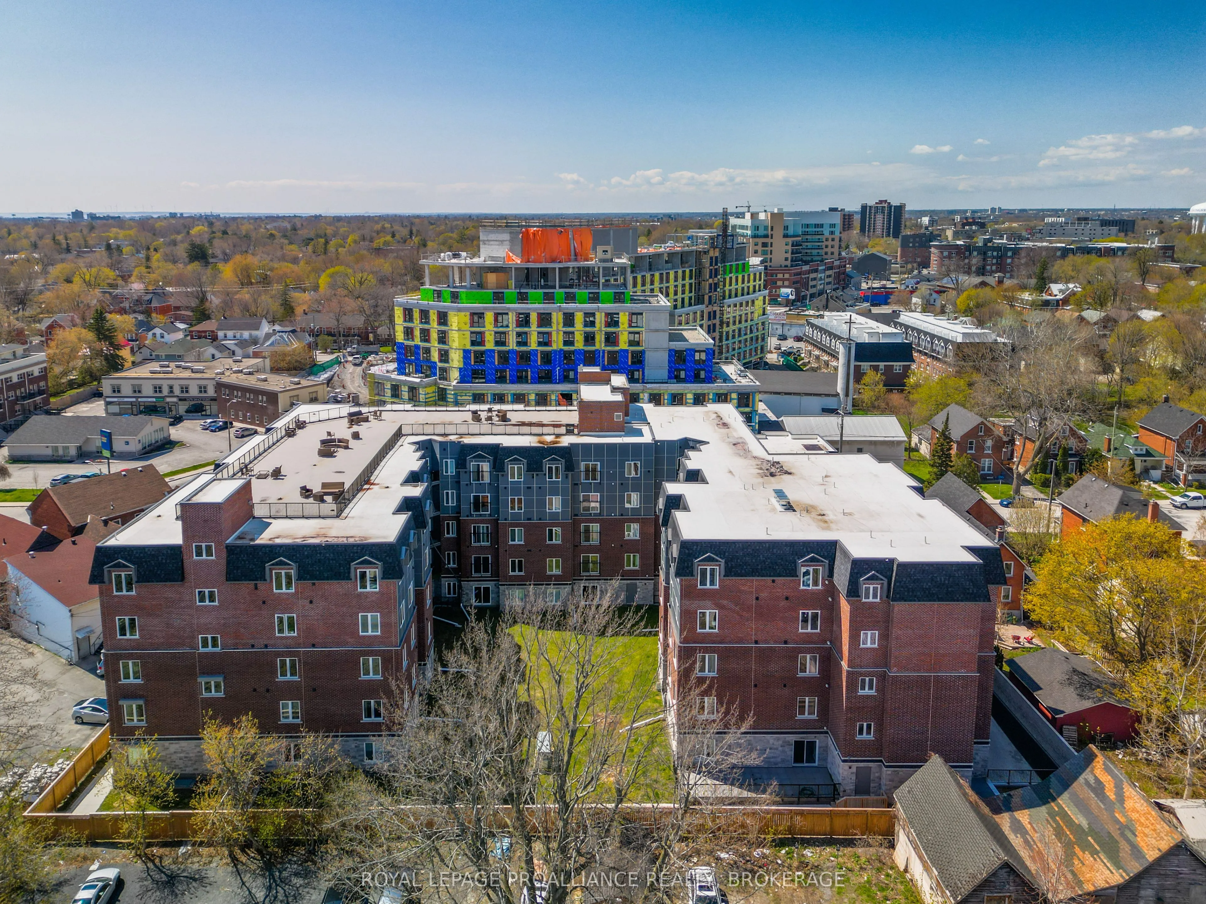 501 Frontenac Street #502