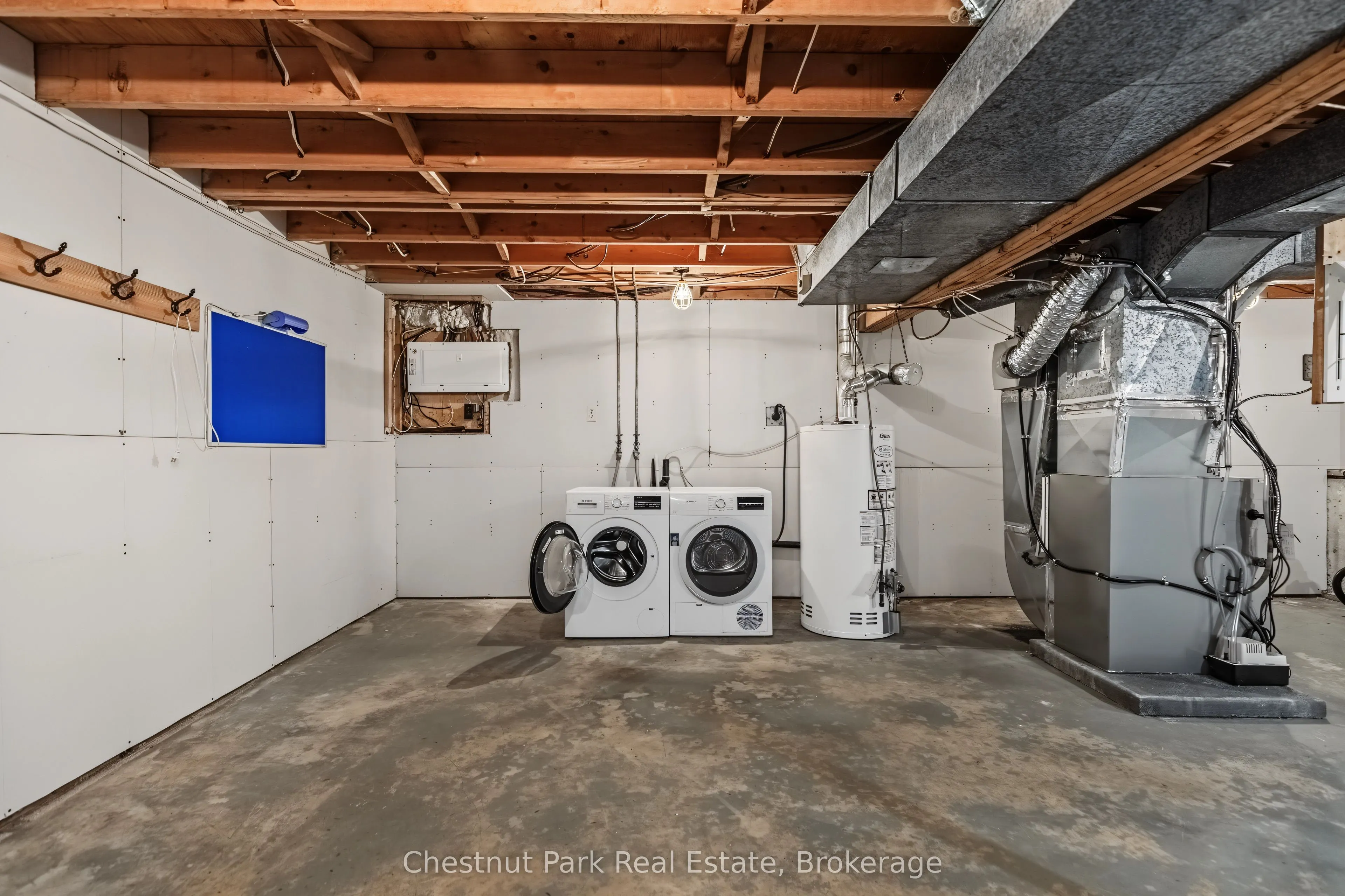 280 8th Avenue E