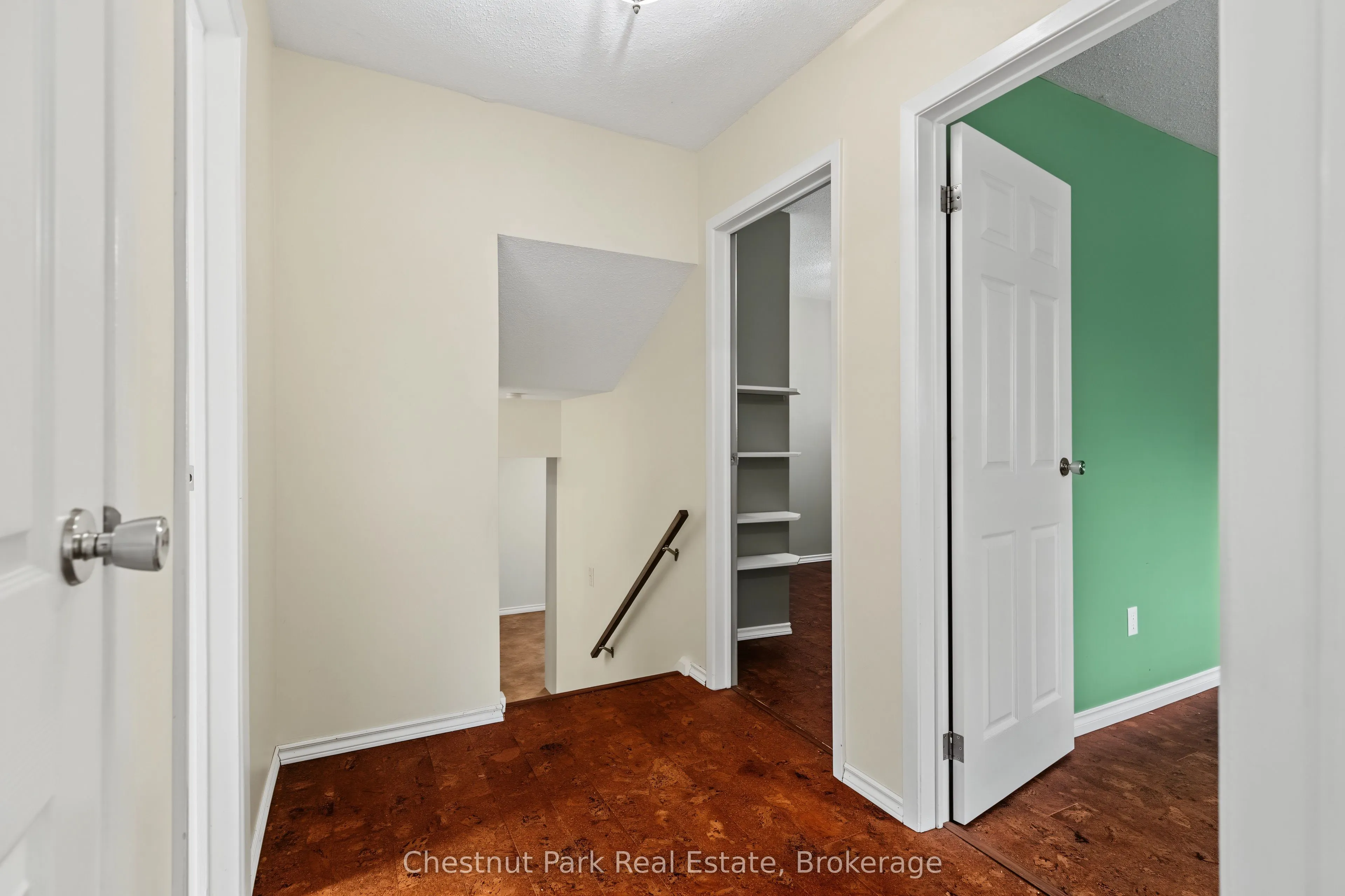 280 8th Avenue E