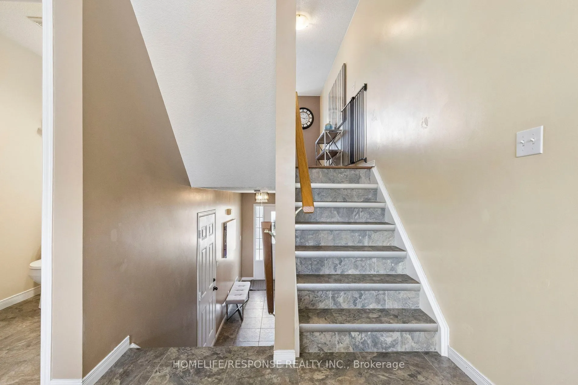 222 SOPHIA Crescent