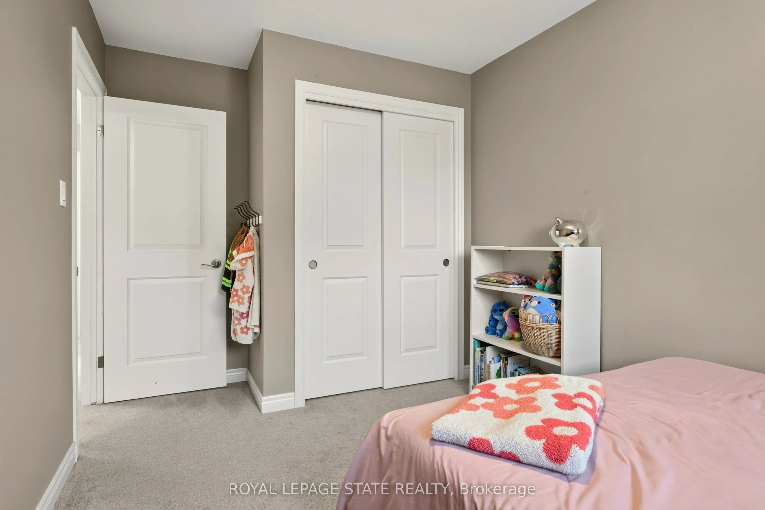 4507 Ivy Gardens Crescent
