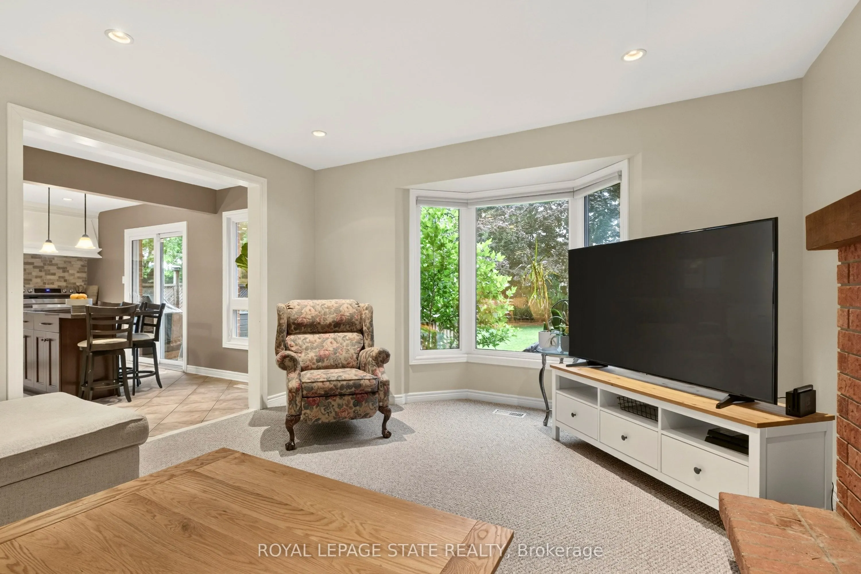 4507 Ivy Gardens Crescent
