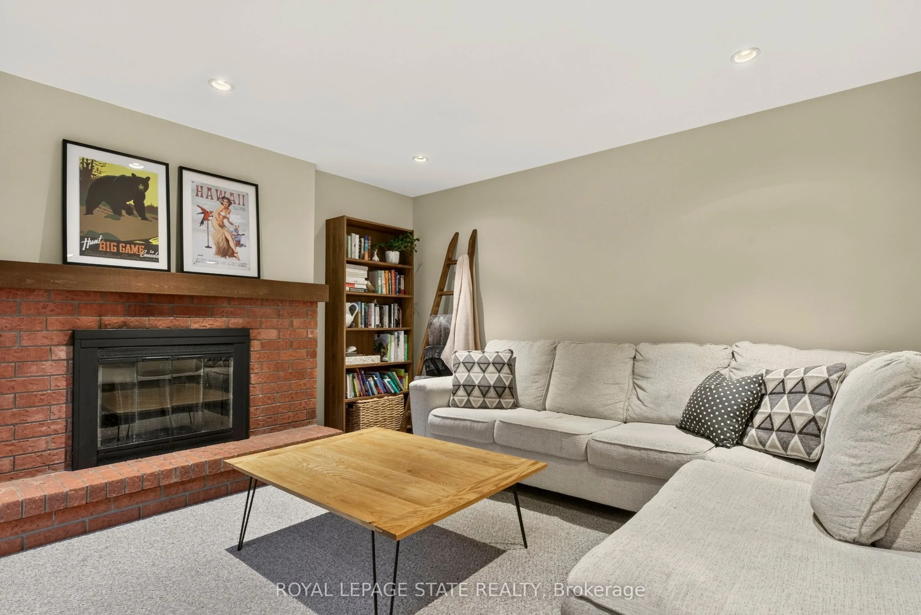 4507 Ivy Gardens Crescent