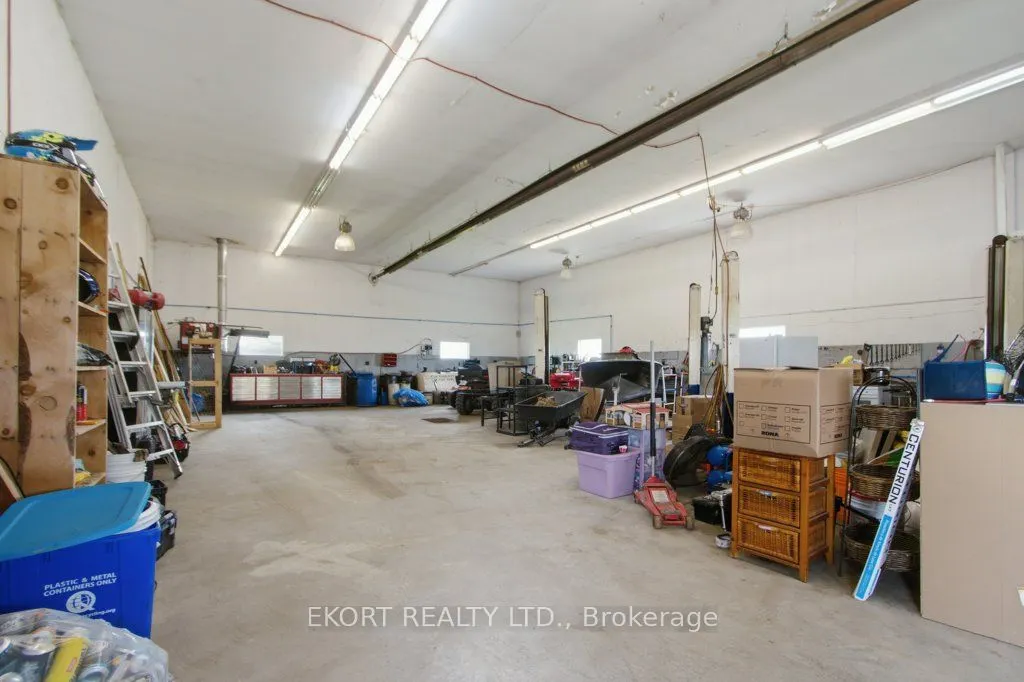 272 Coutts Road