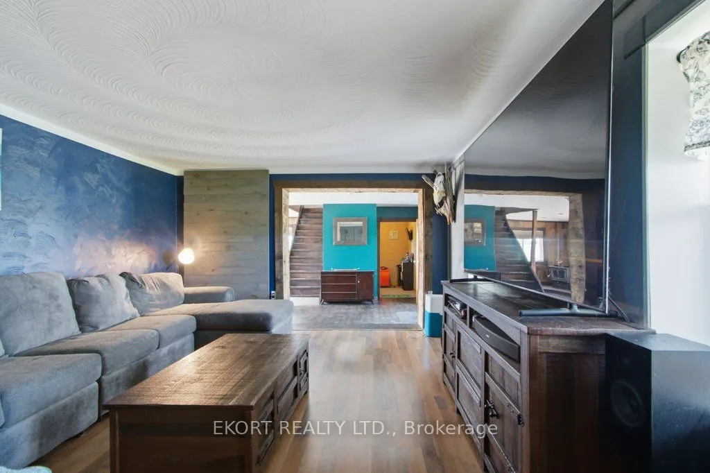 272 Coutts Road