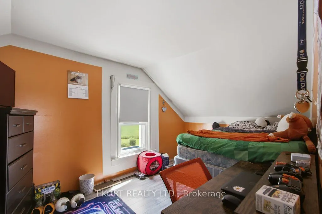 272 Coutts Road