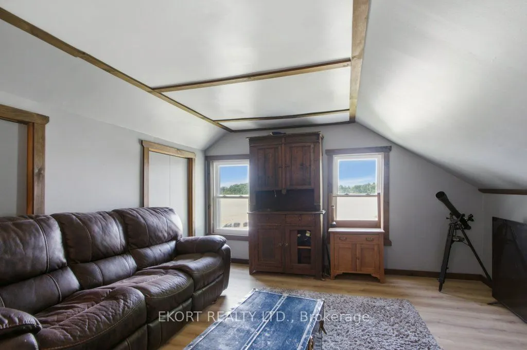 272 Coutts Road