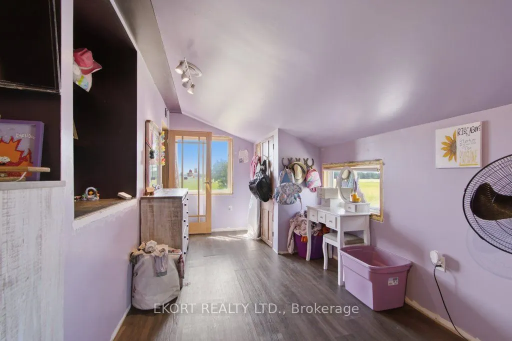272 Coutts Road