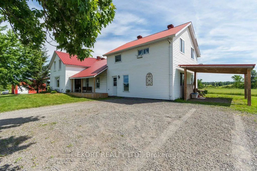 272 Coutts Road