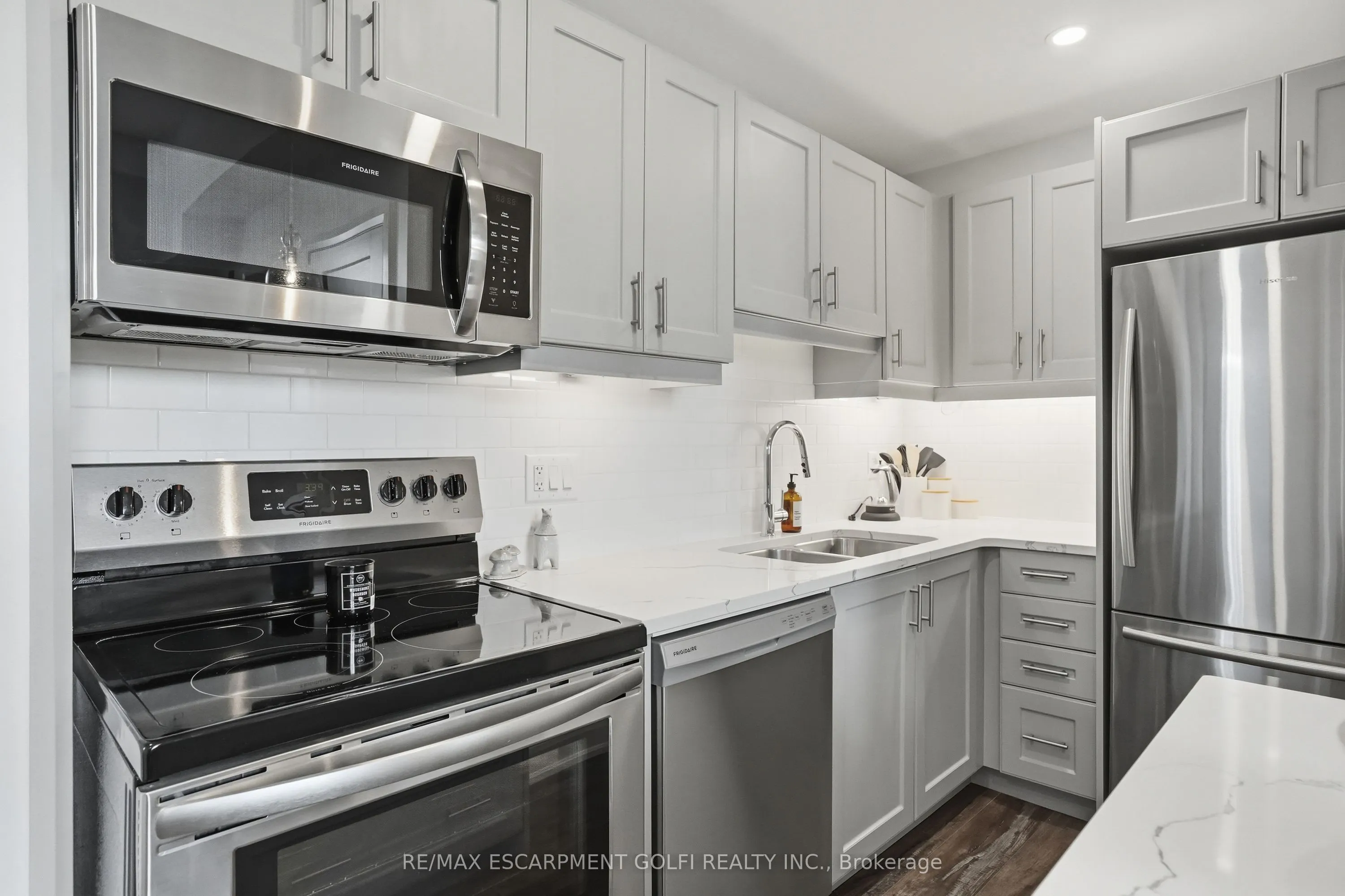 405 Merritt Street #8