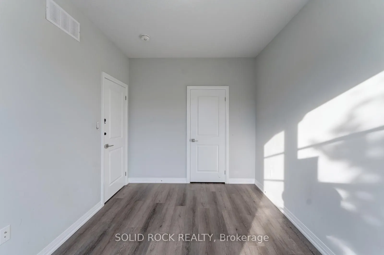 550 Grey Street #11