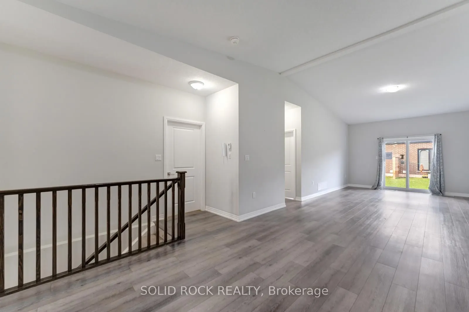 550 Grey Street #11