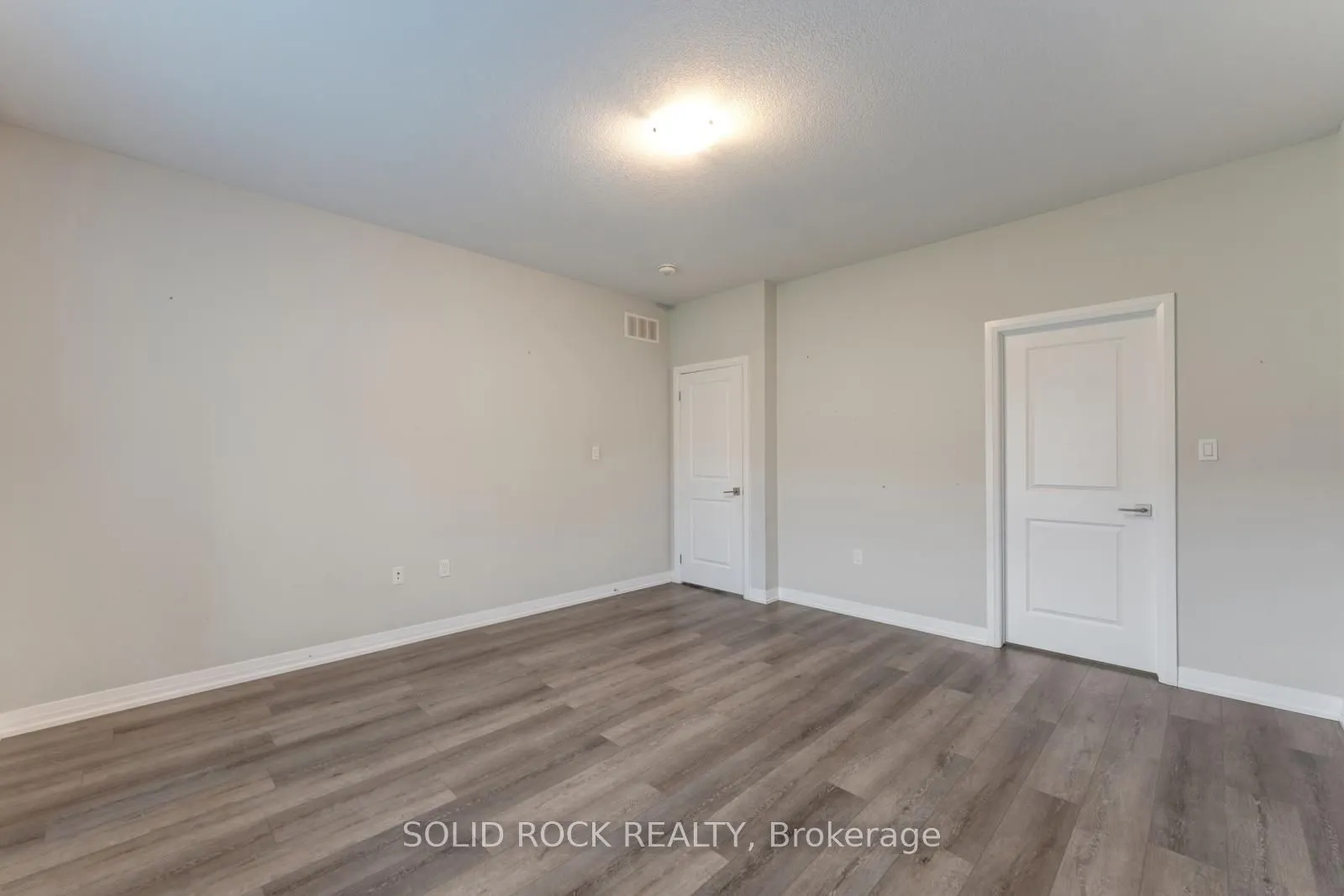 550 Grey Street #11