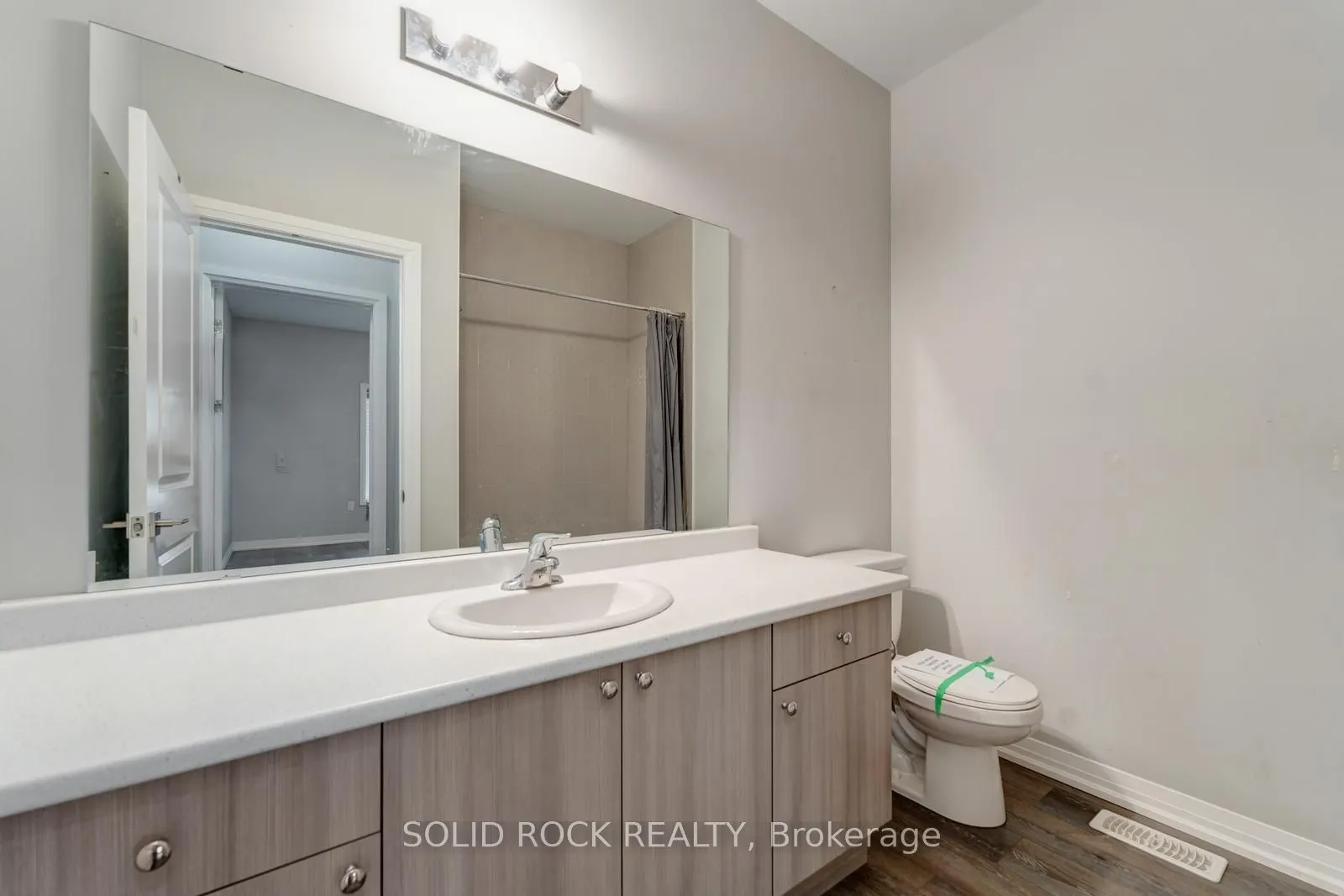 550 Grey Street #11