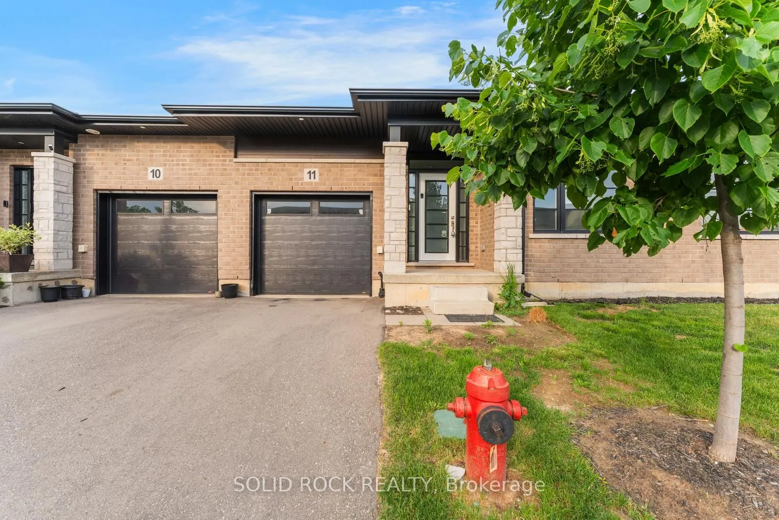 550 Grey Street #11