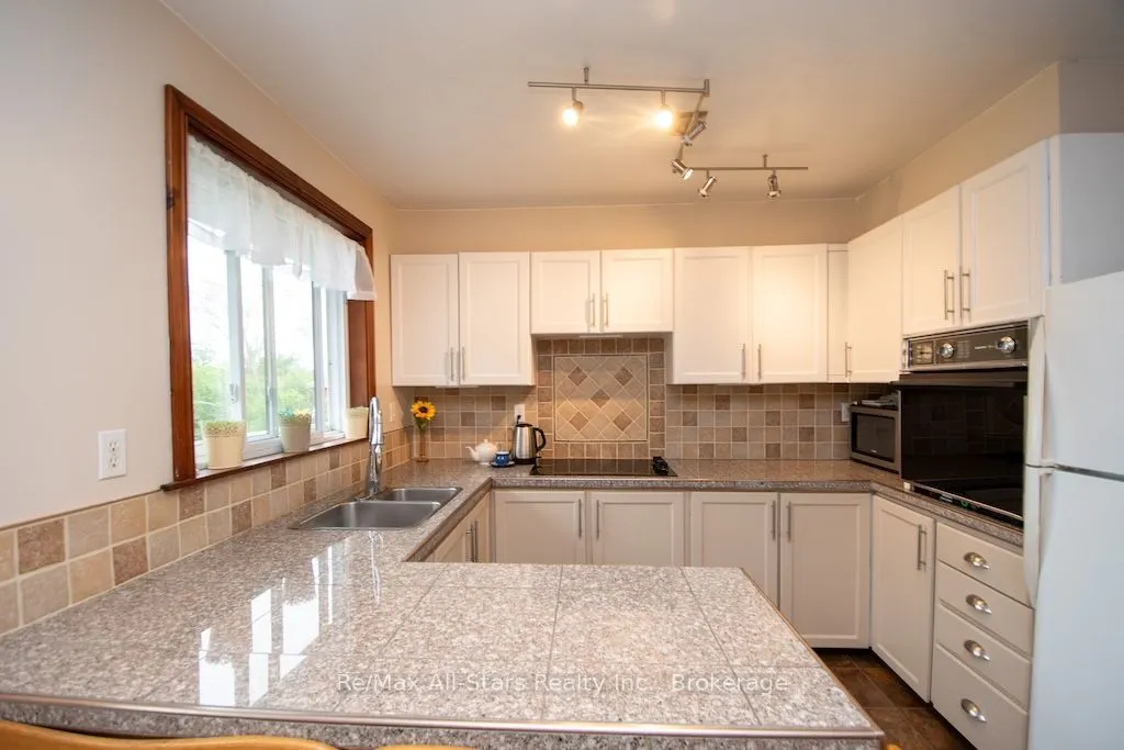 421 Ogemah Road
