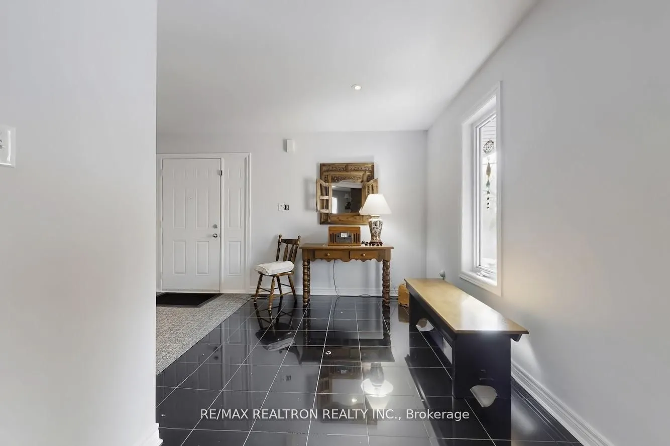 709 Roland Road