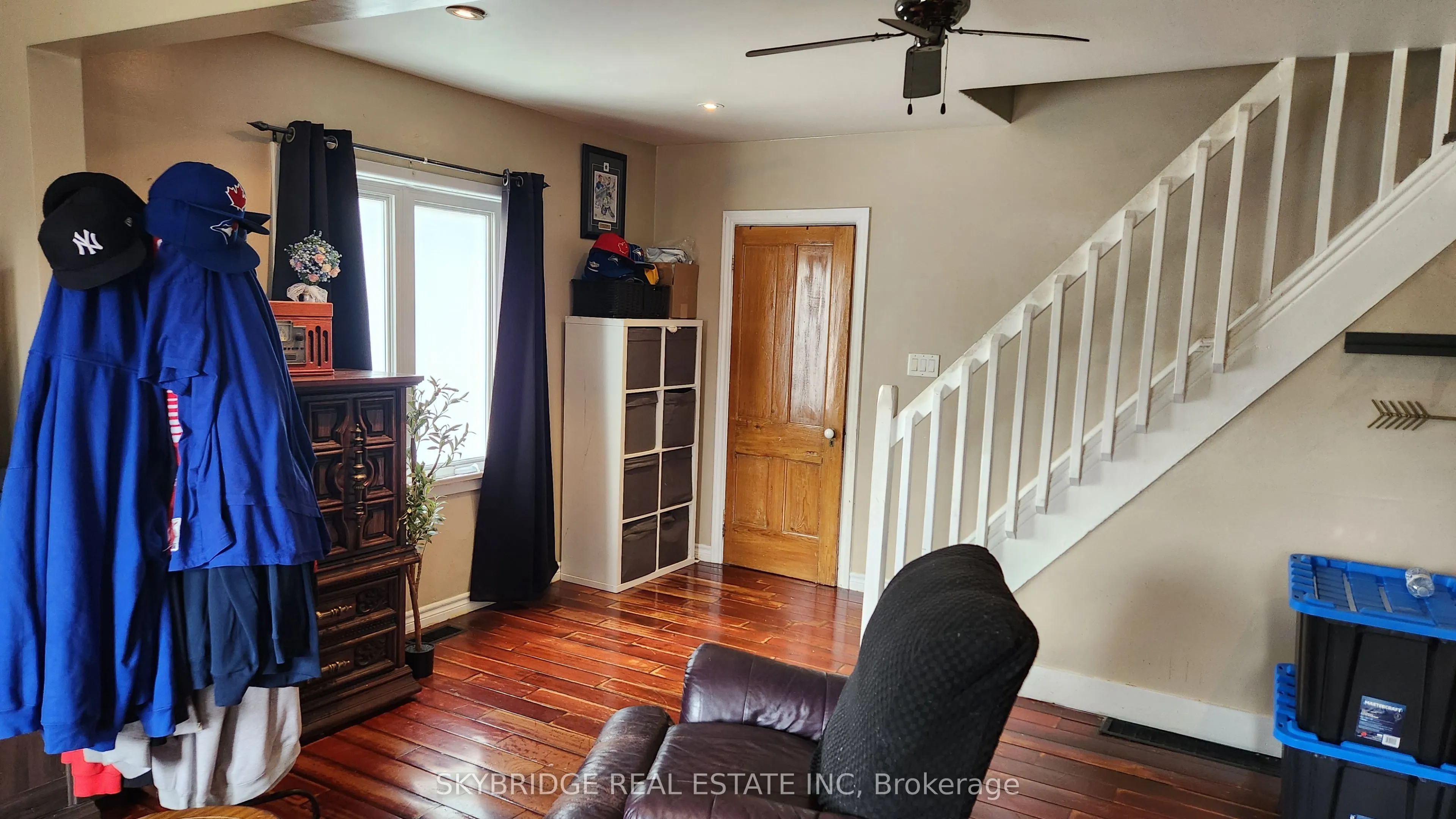 156 Knoll Street
