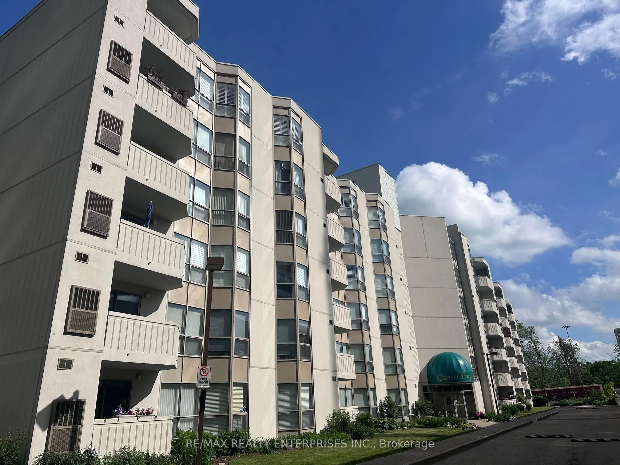 3267 King Street E #105