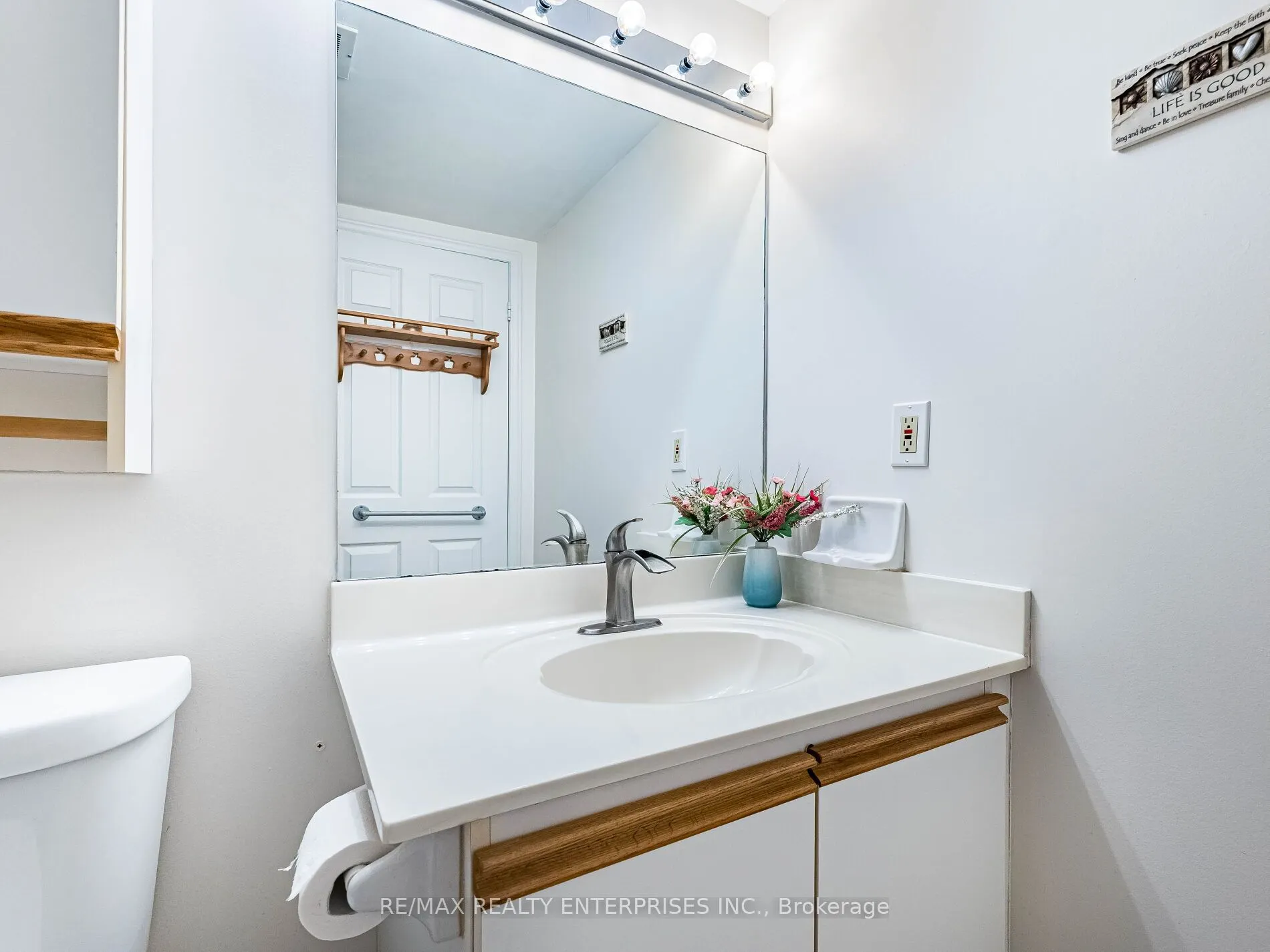 3267 King Street E #105