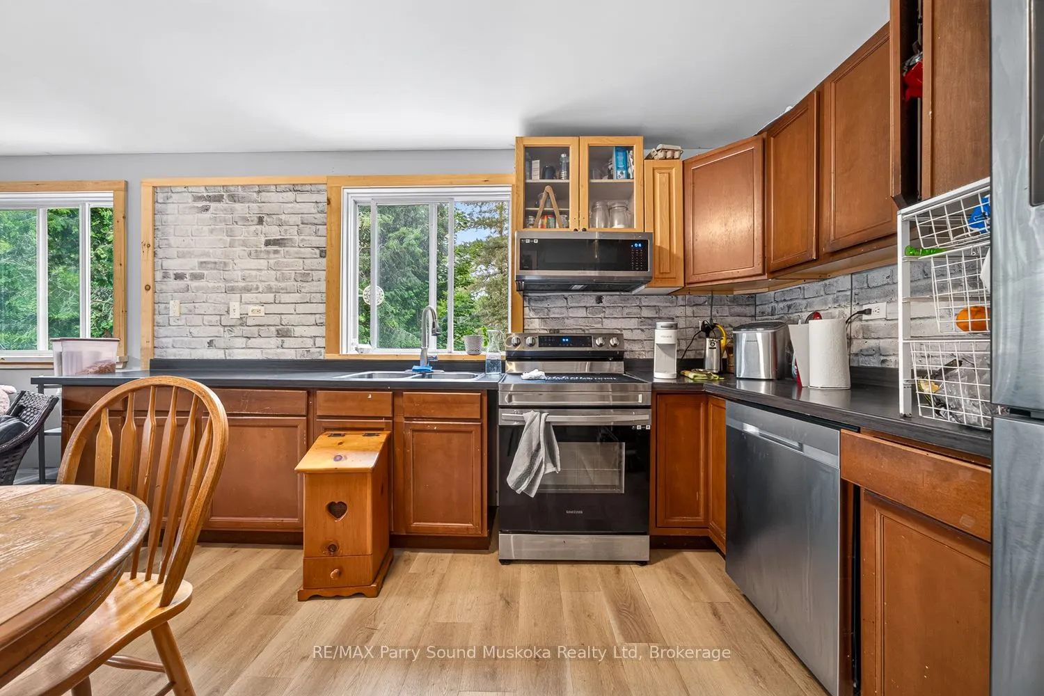 15 Toronto Lake Road