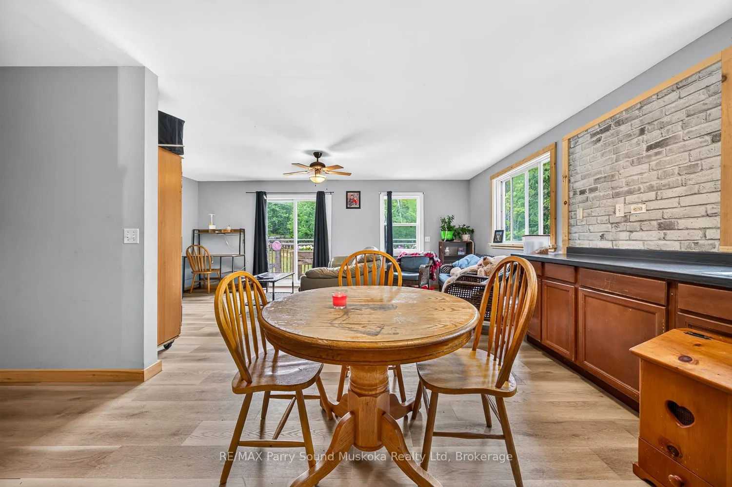15 Toronto Lake Road