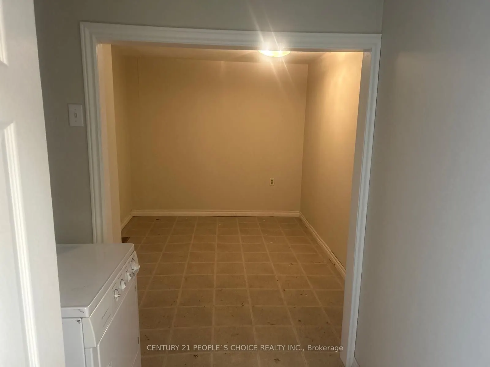 179 Main Street W