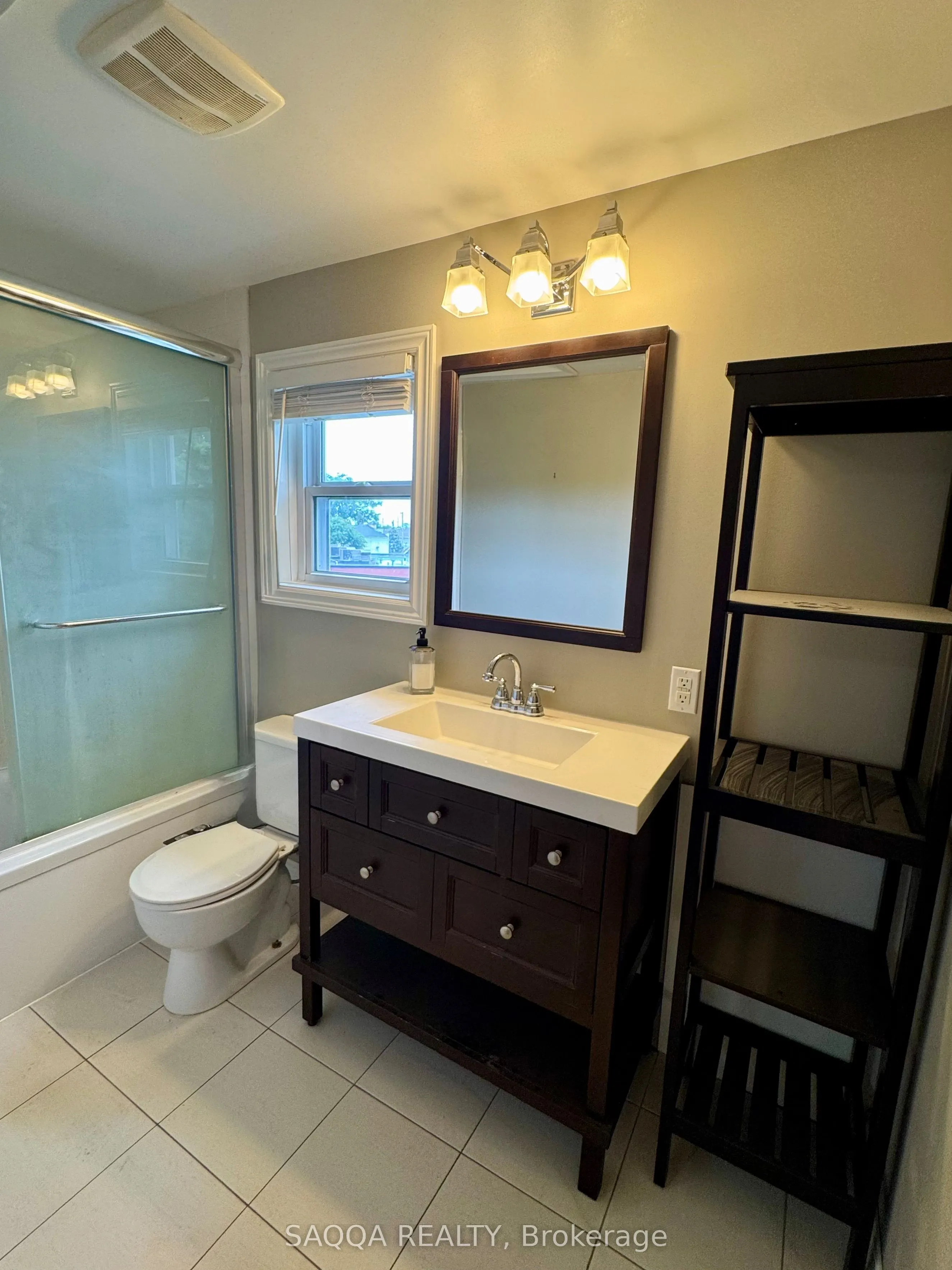 100 Niagara Street #Upper