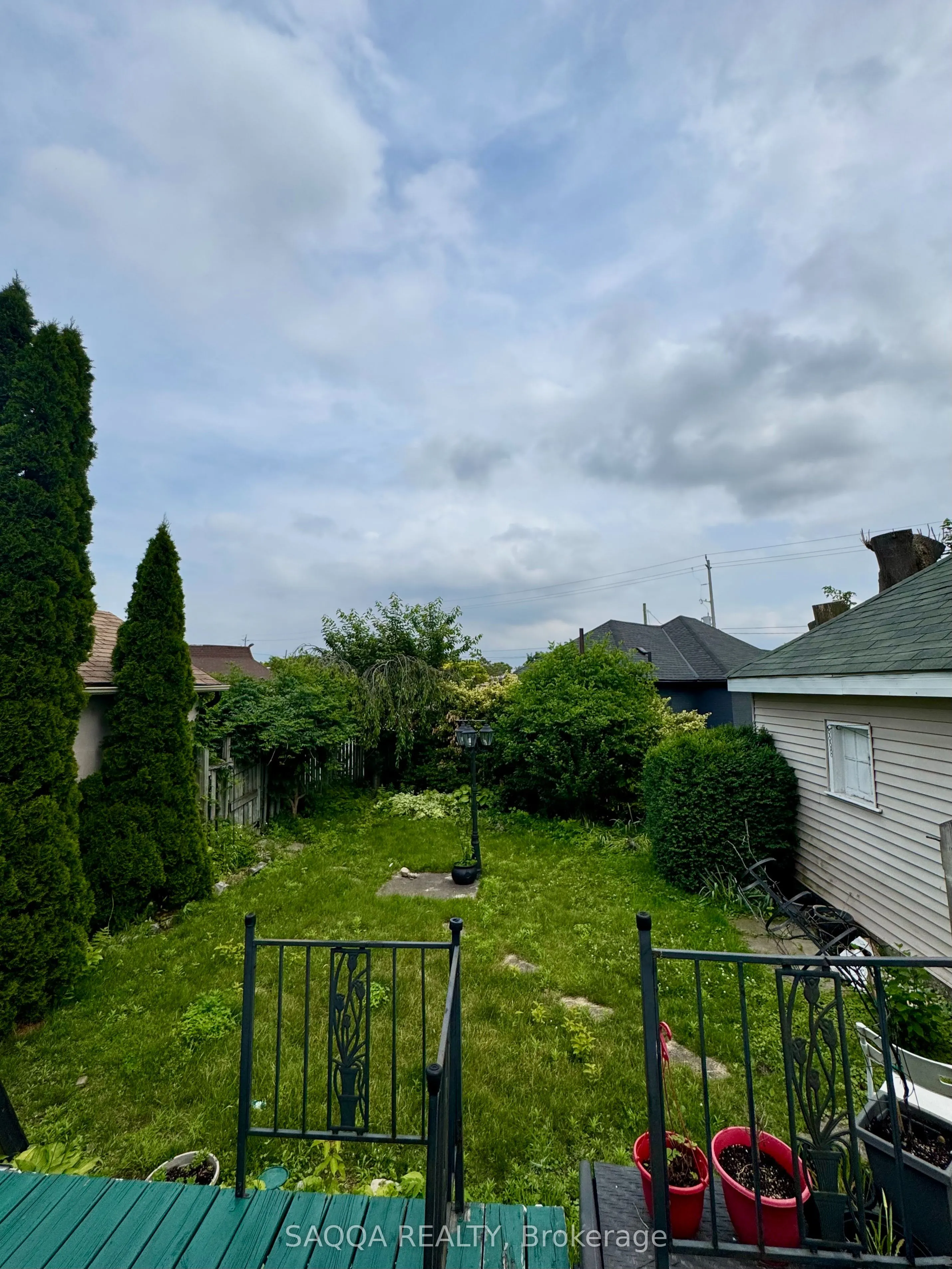 100 Niagara Street #Upper