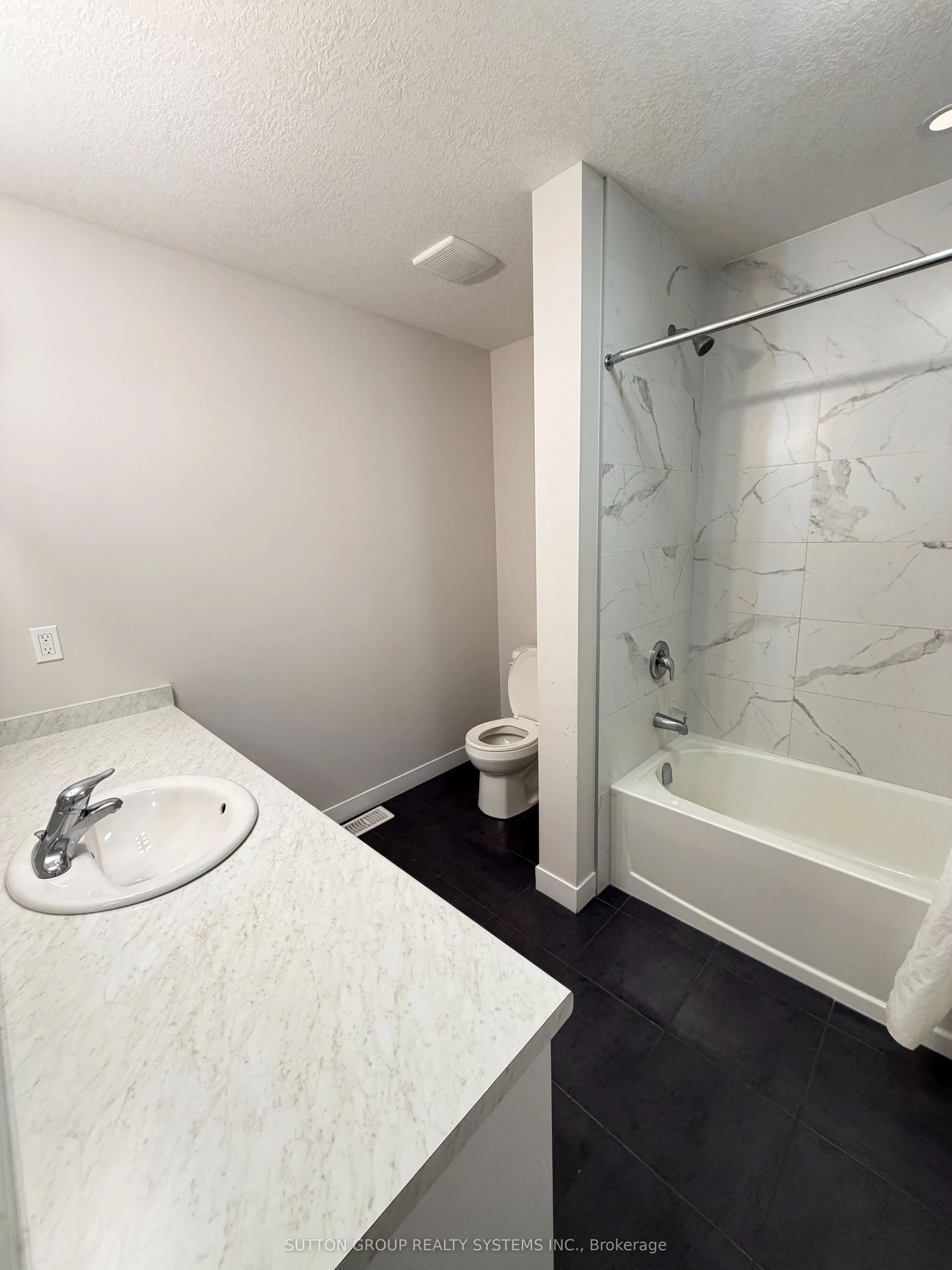 160 Stanley Street #4