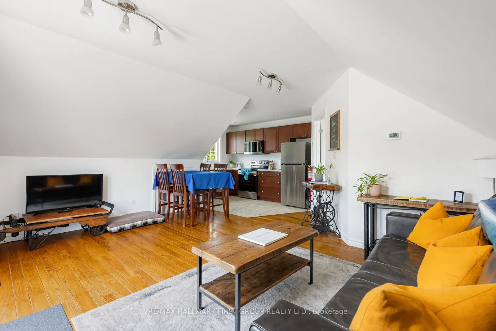 86 OAK HILL Road