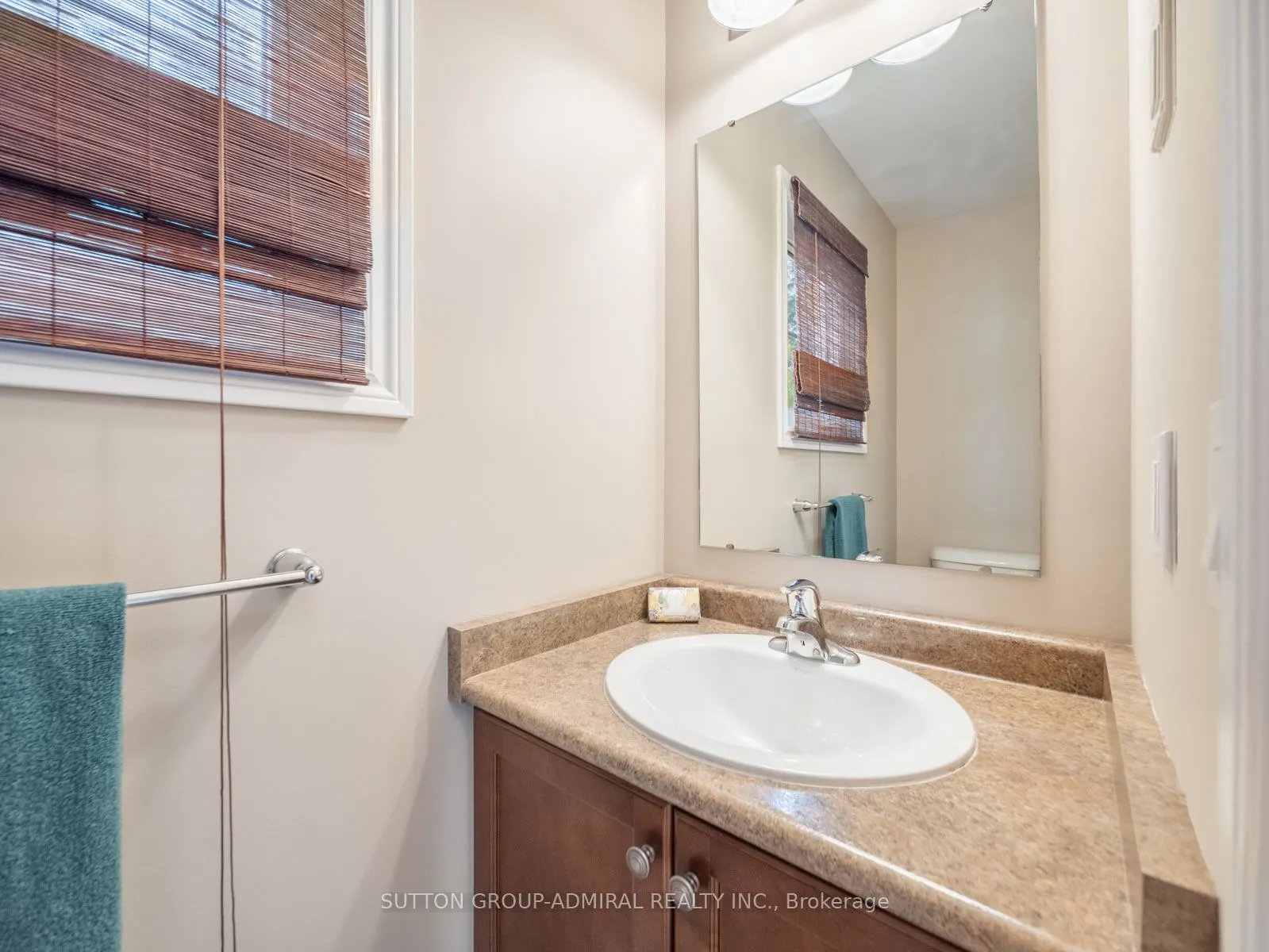 6886 Wellington Rd 16