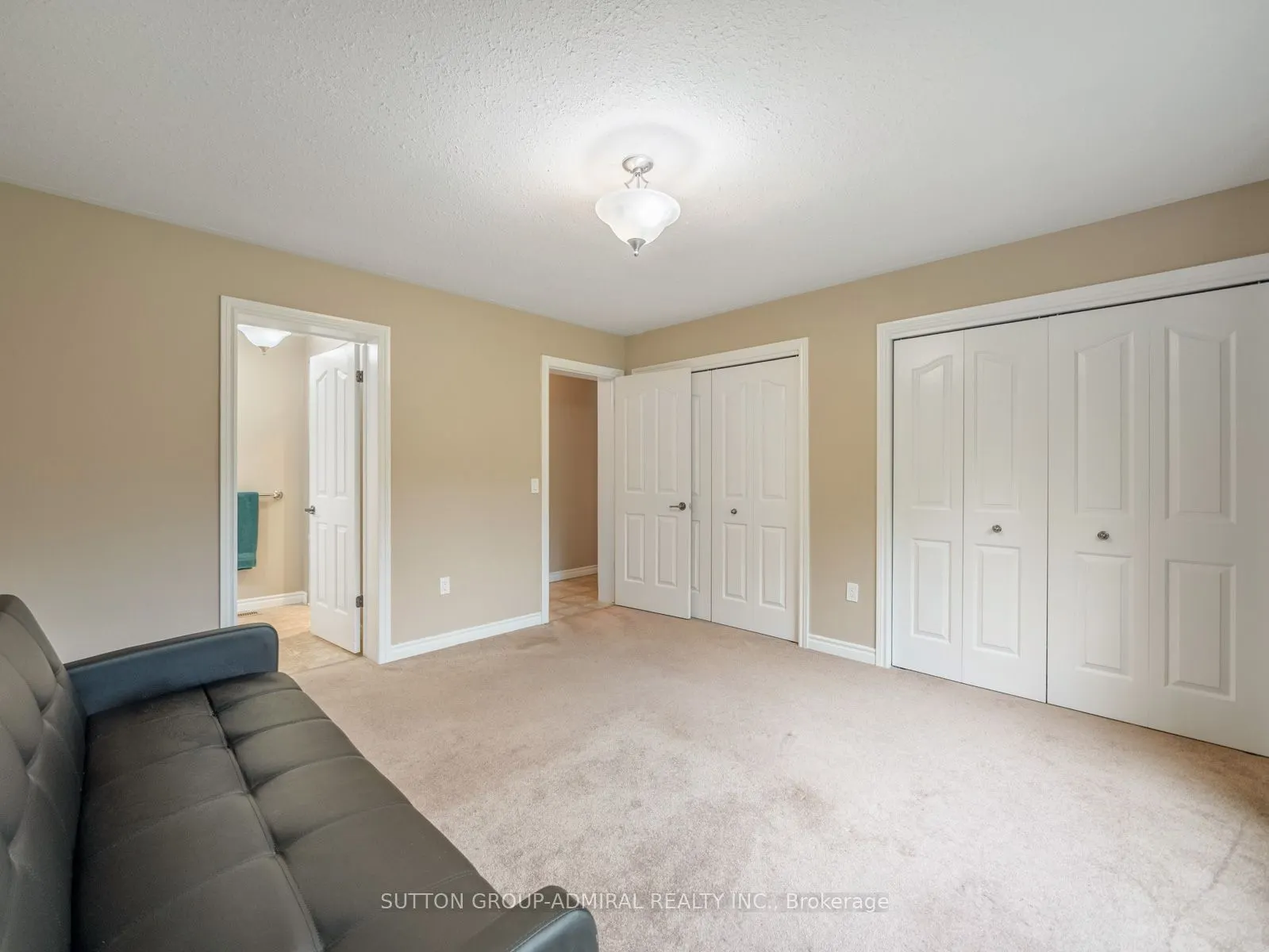 6886 Wellington Rd 16