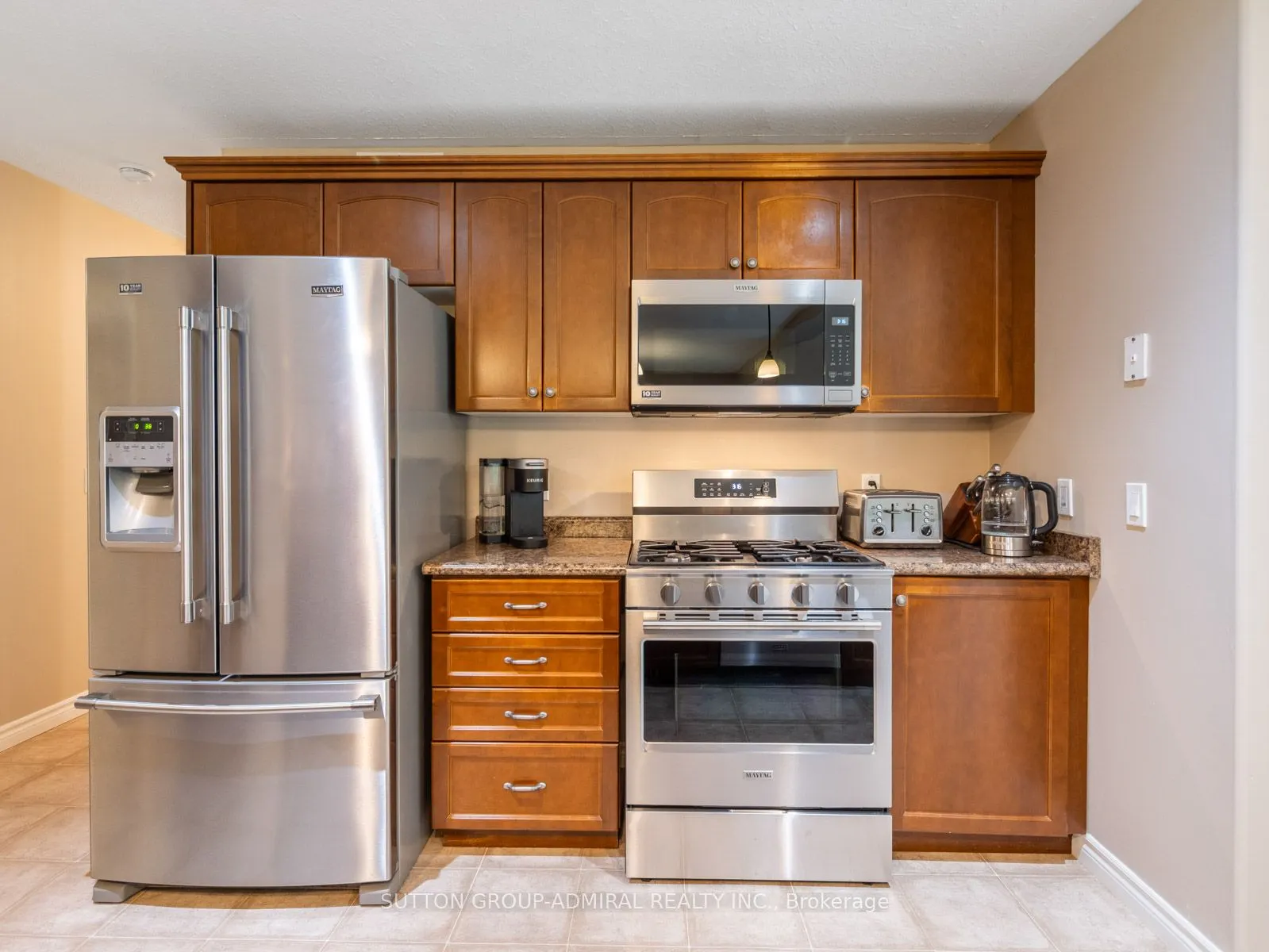6886 Wellington Rd 16