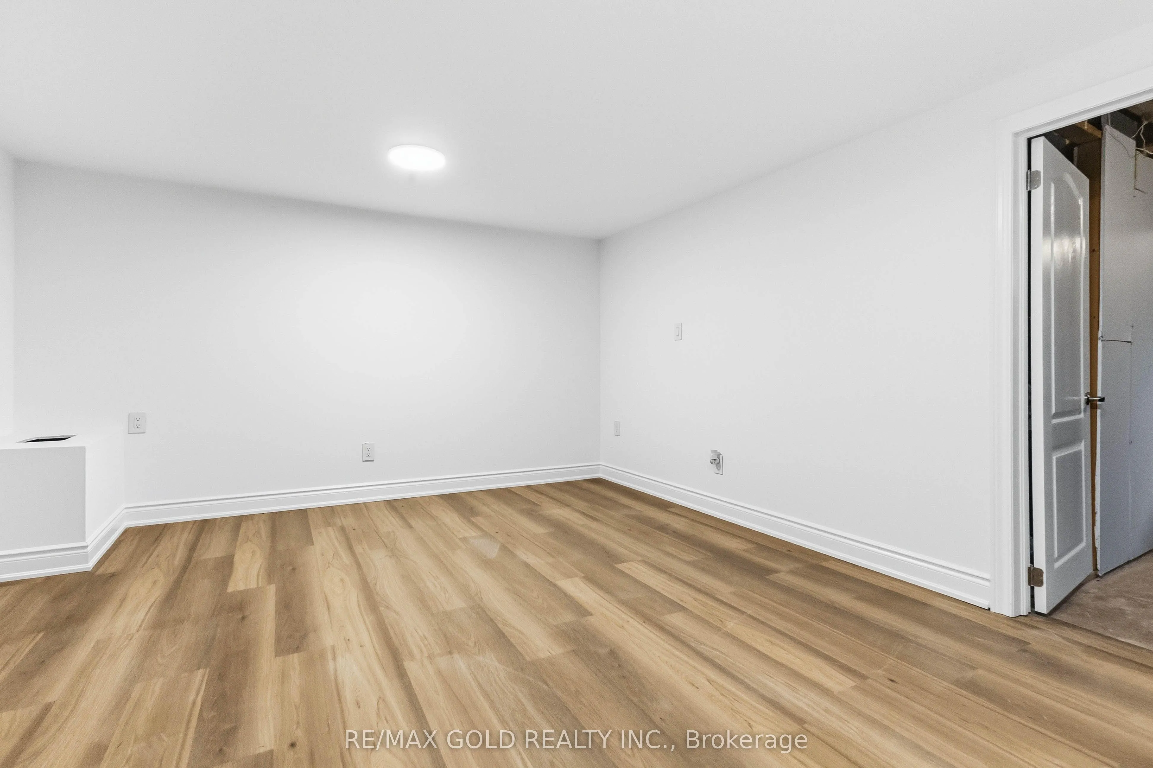 318 Admiral Drive