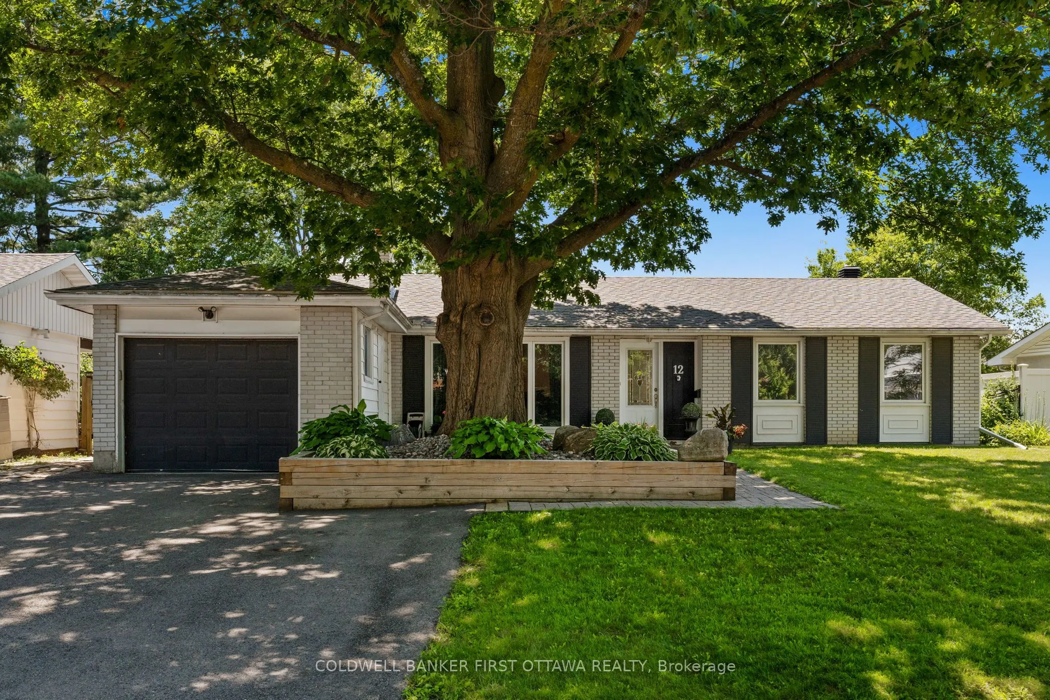 12 Bradgate Drive