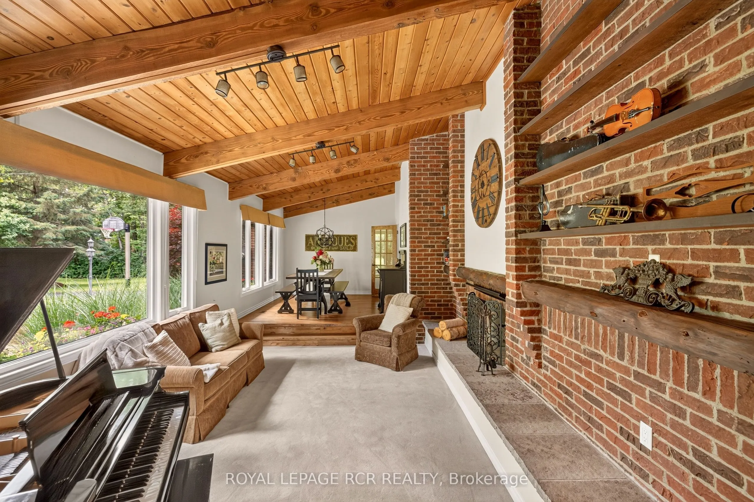 308339 Hockley Road