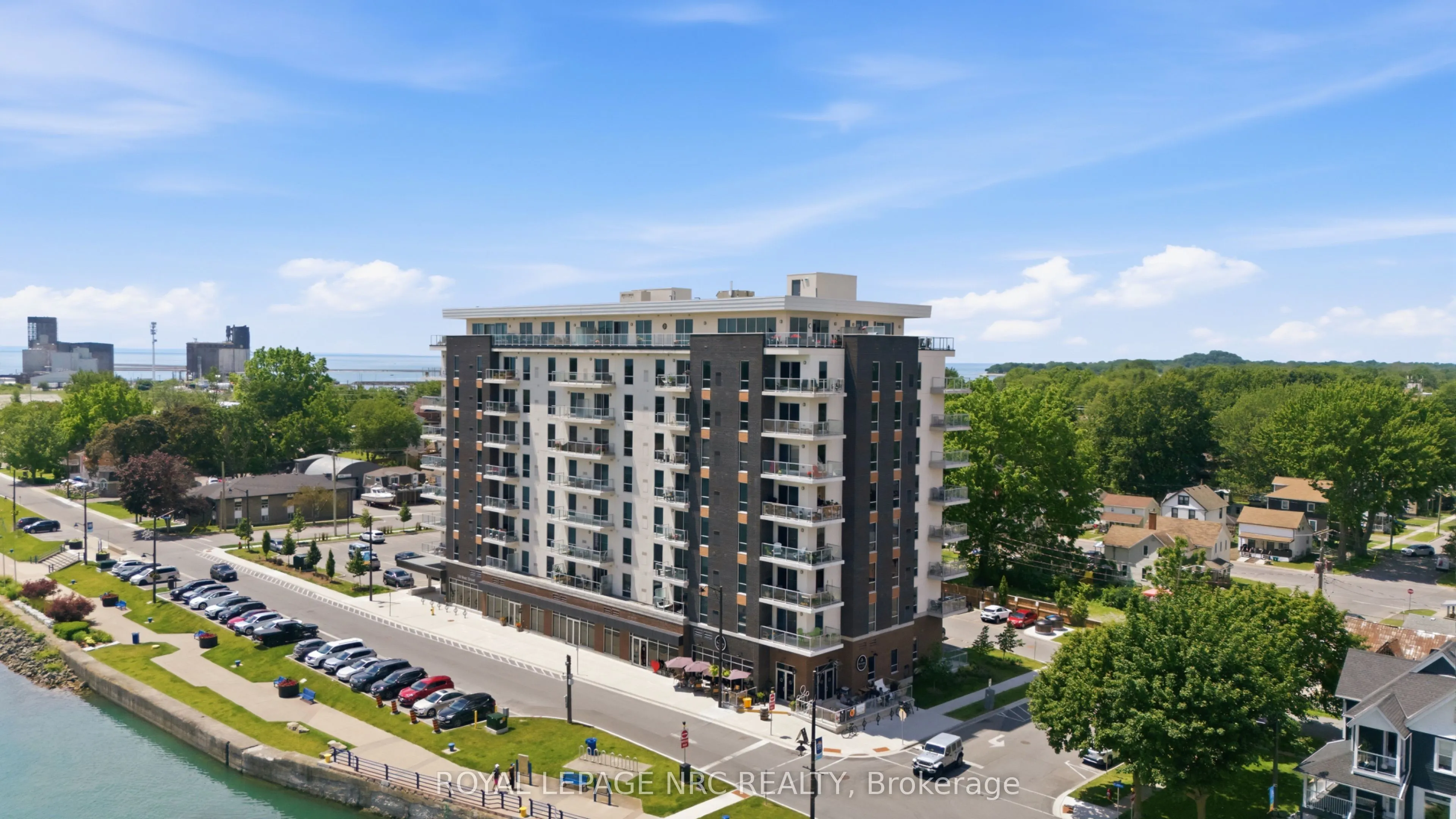 118 West Street #304