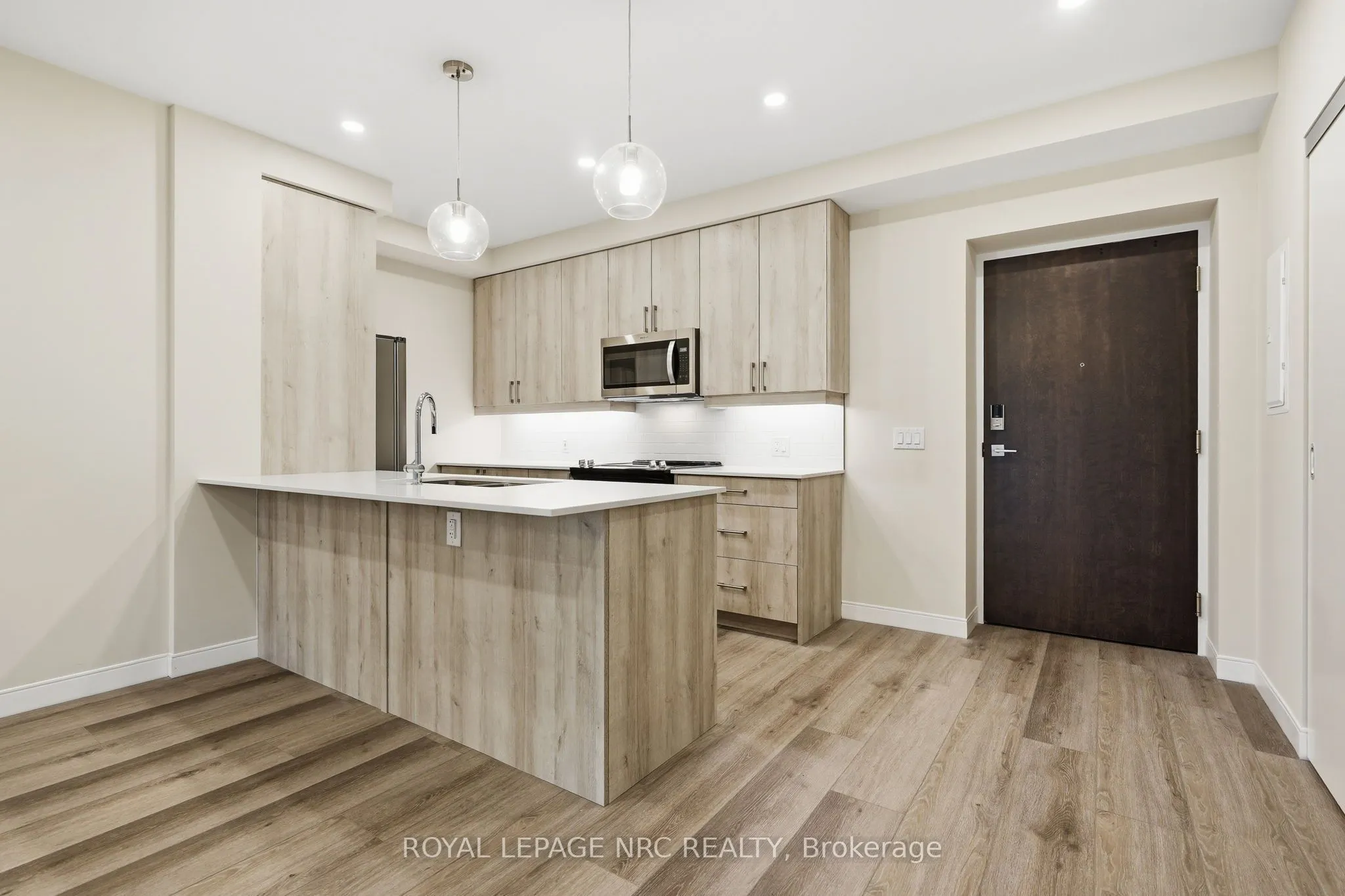 118 West Street #304