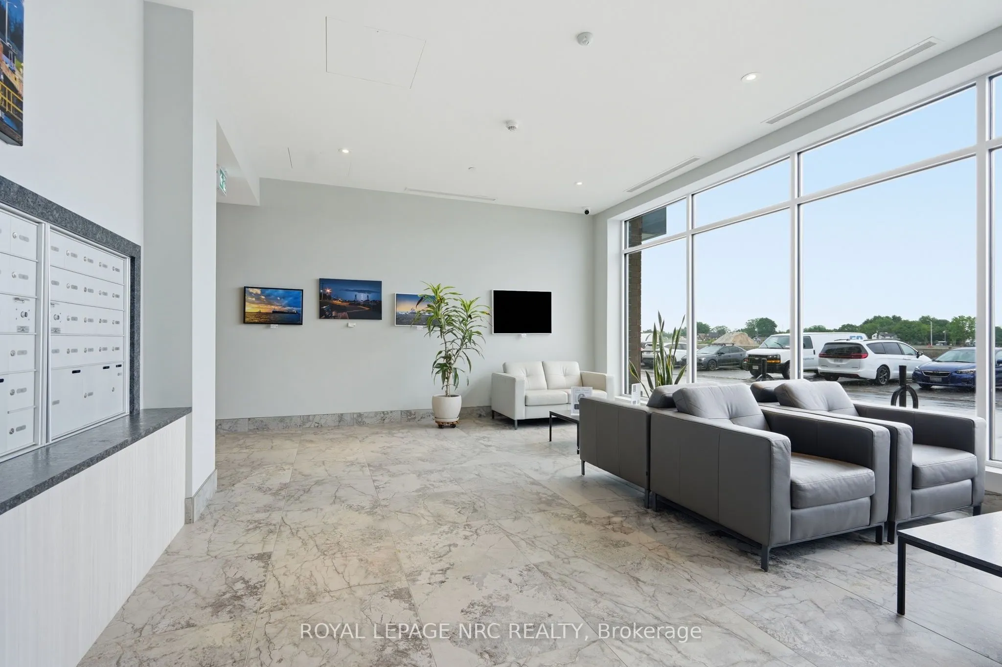 118 West Street #304