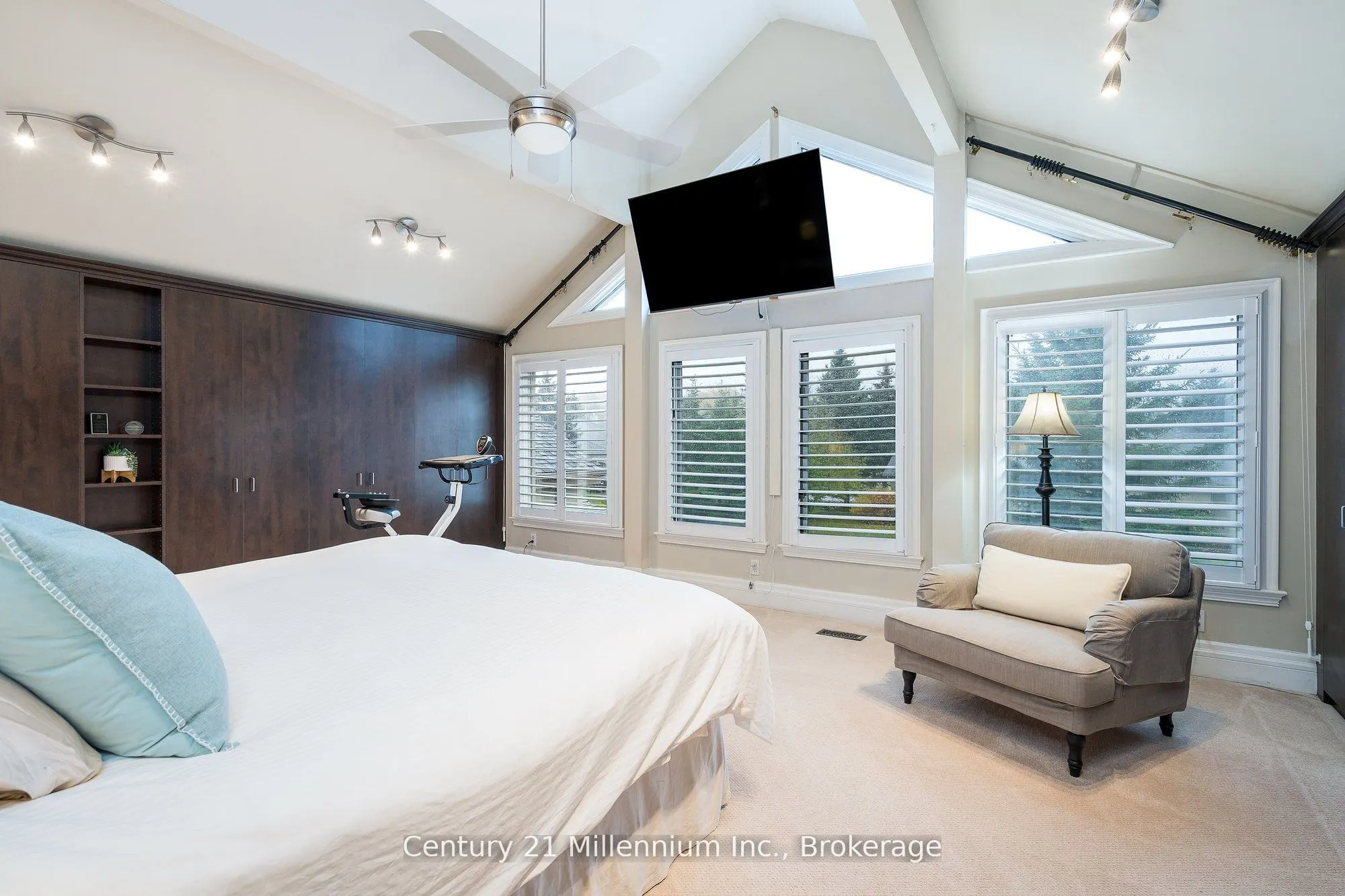 160 Grand Cypress Lane