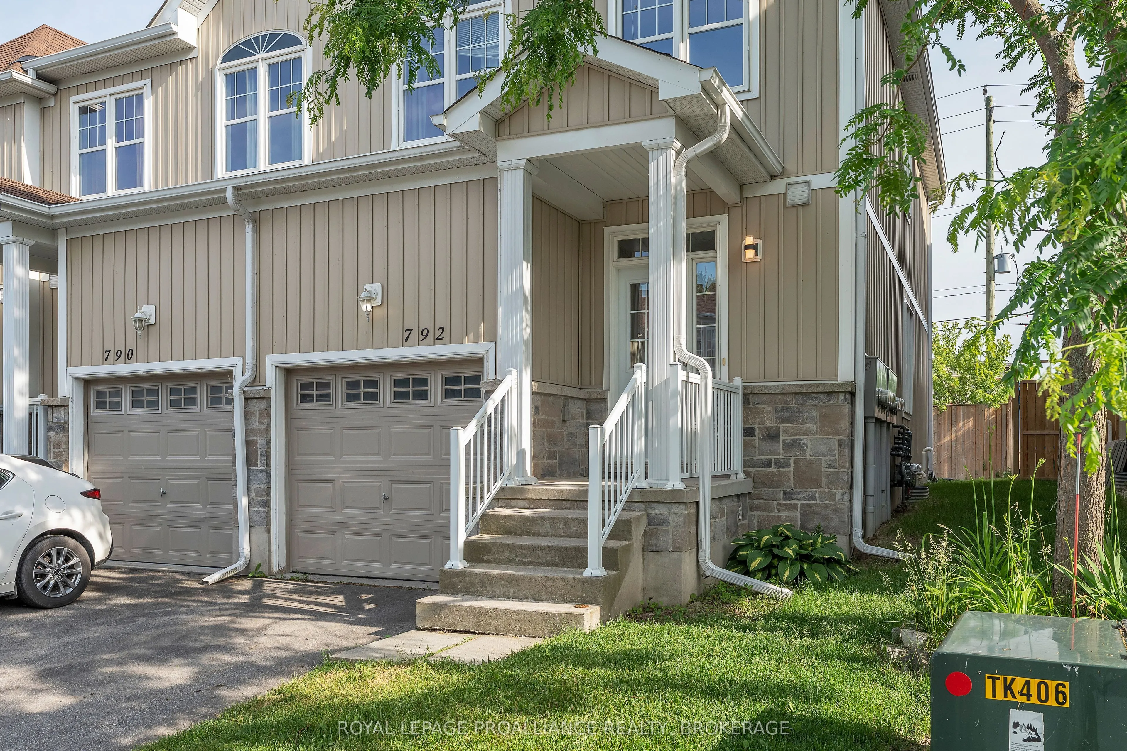 792 Newmarket Lane