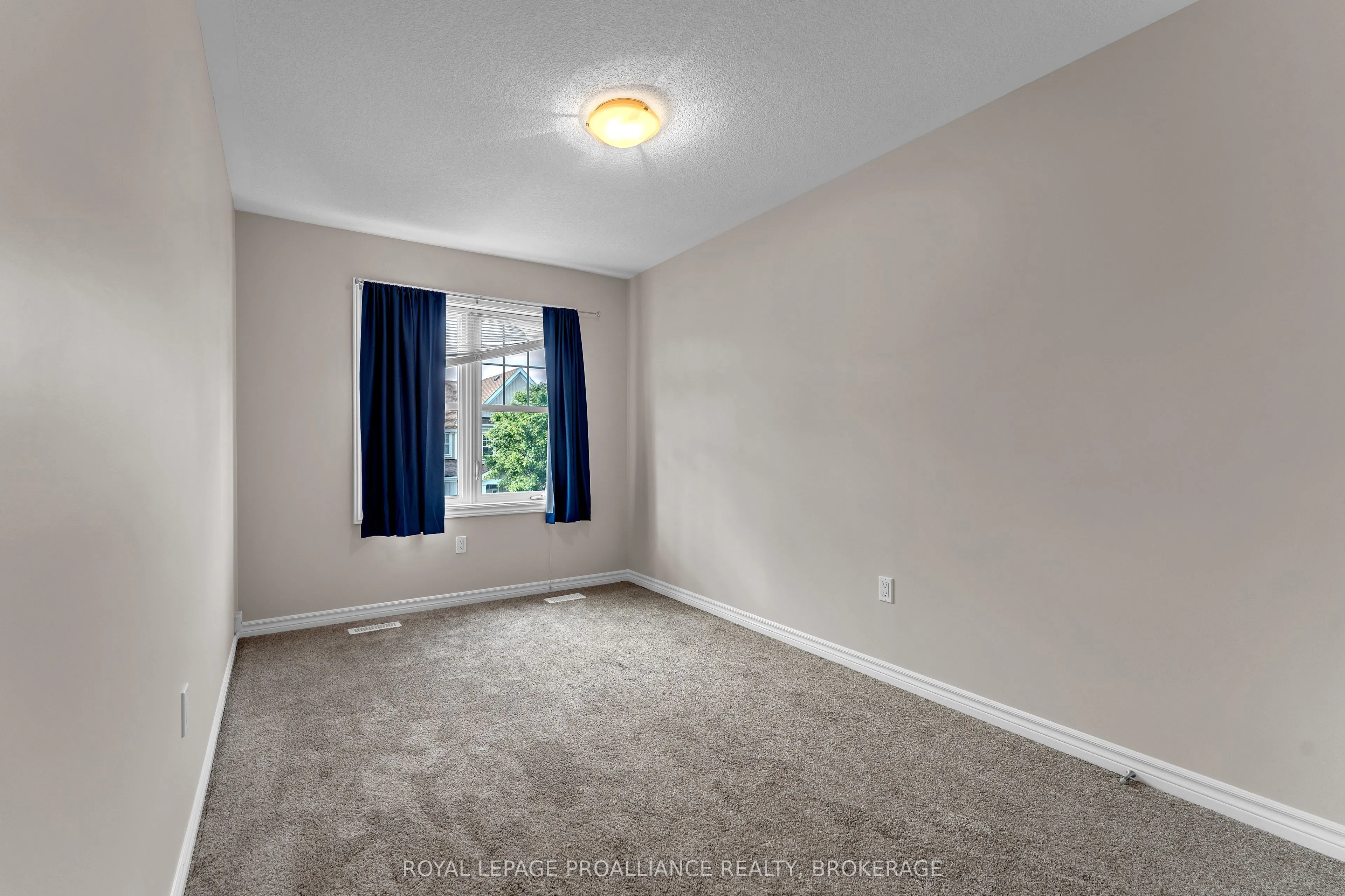 792 Newmarket Lane