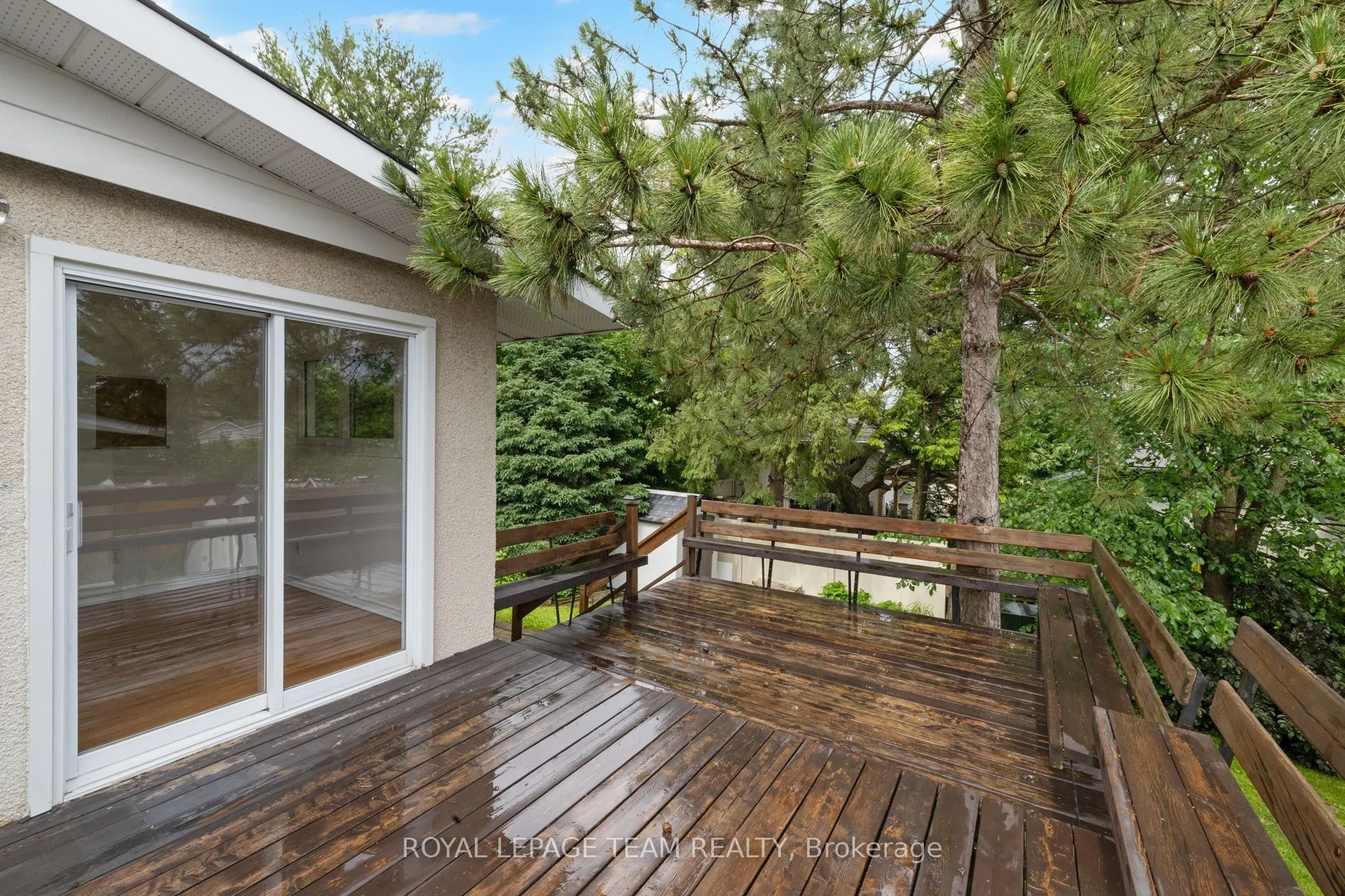 40 Woodmount Crescent
