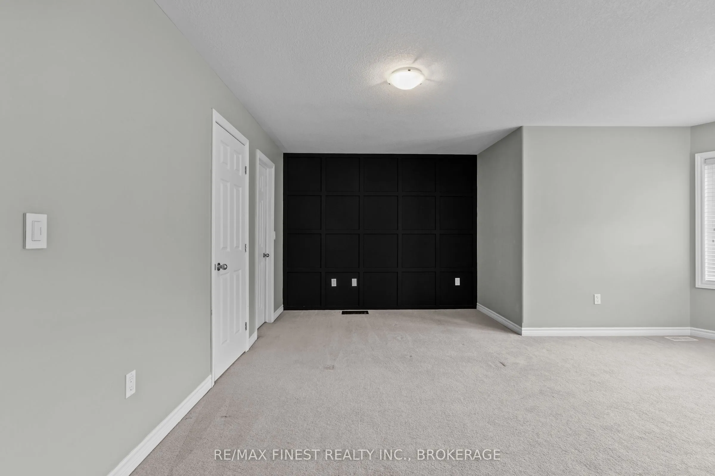 893 Ascot Lane