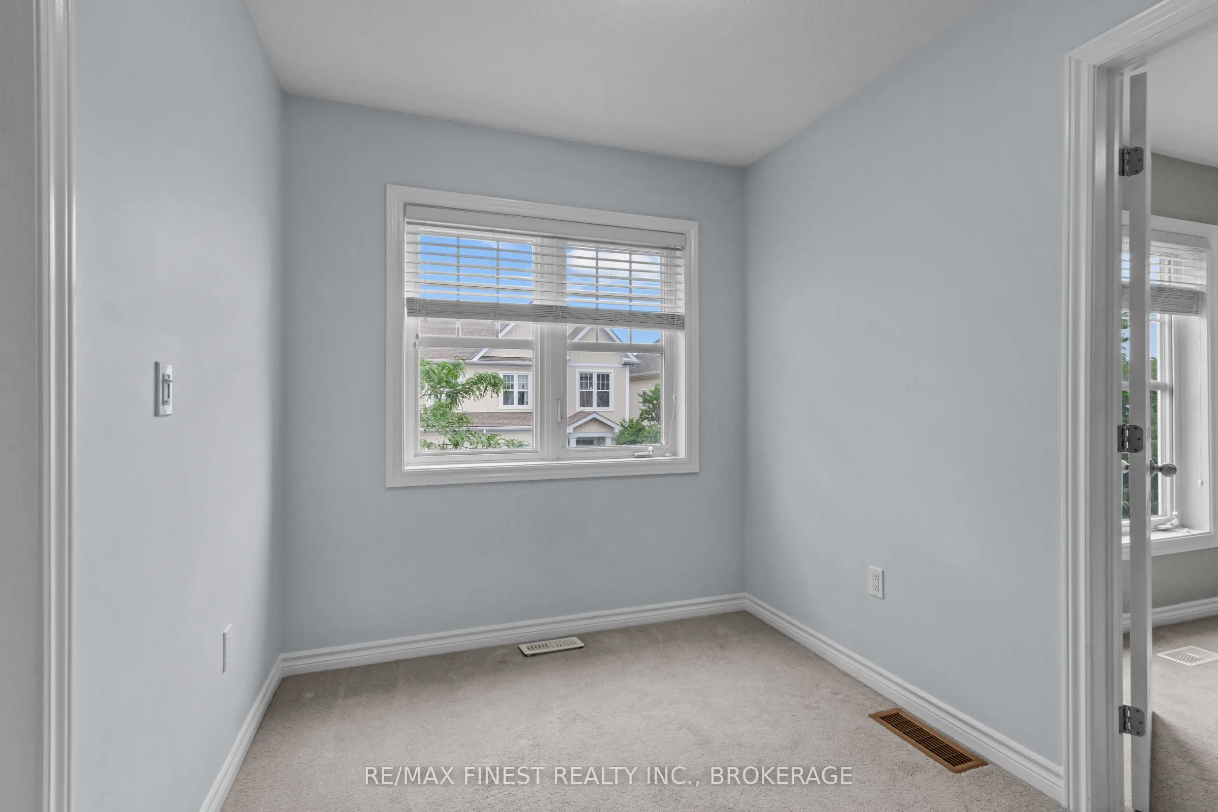 893 Ascot Lane